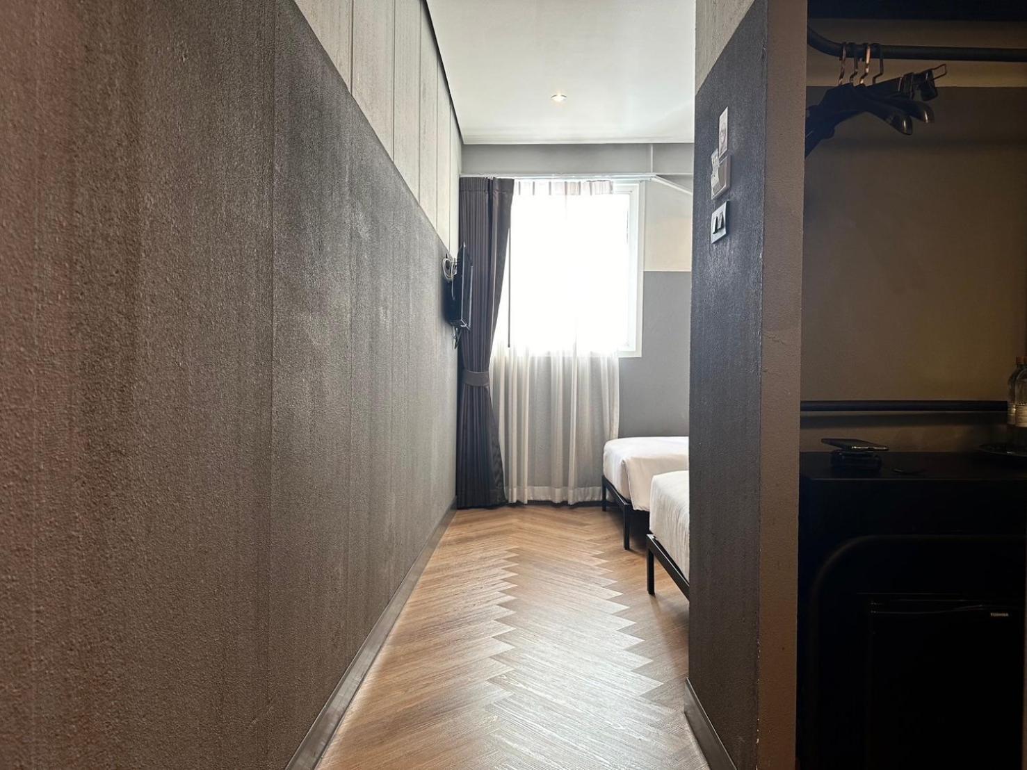 Twin Room Private Bathroom