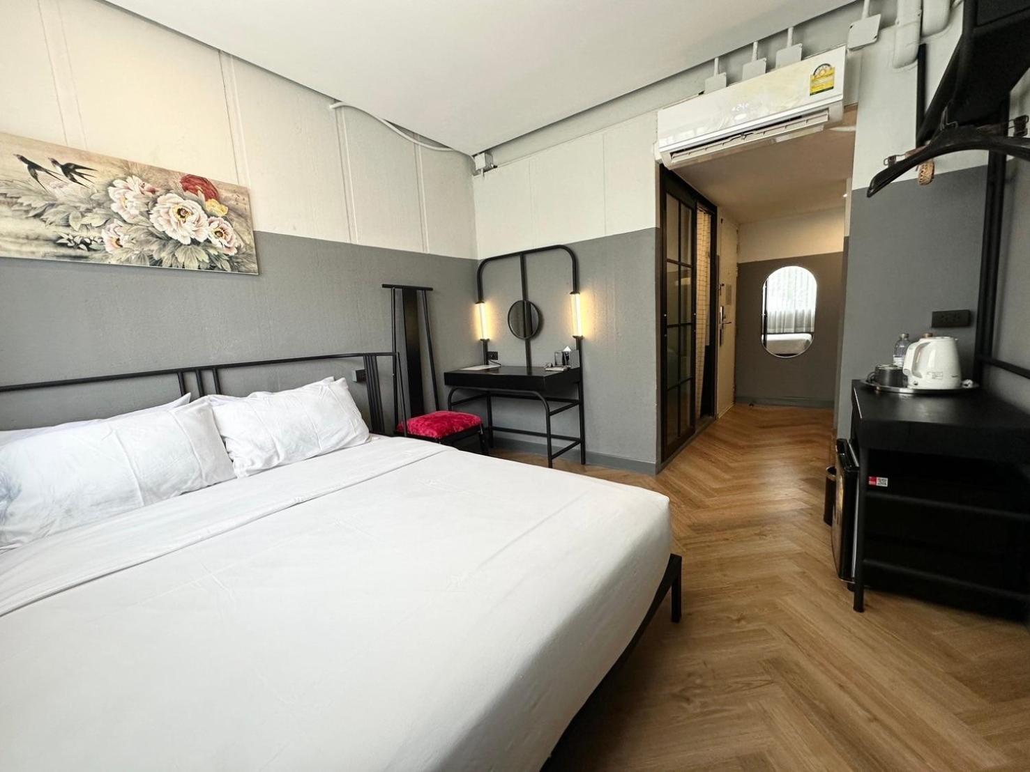 Double Room Private Bathroom
