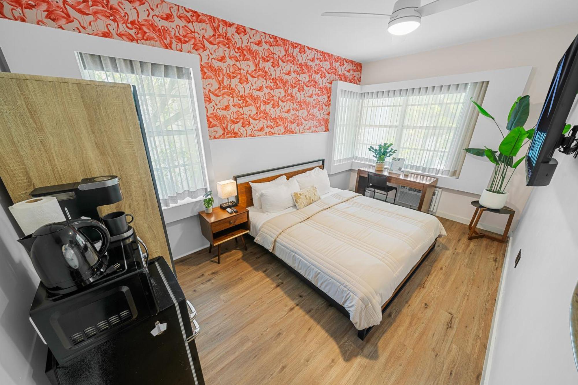 Superior King with Kitchenette