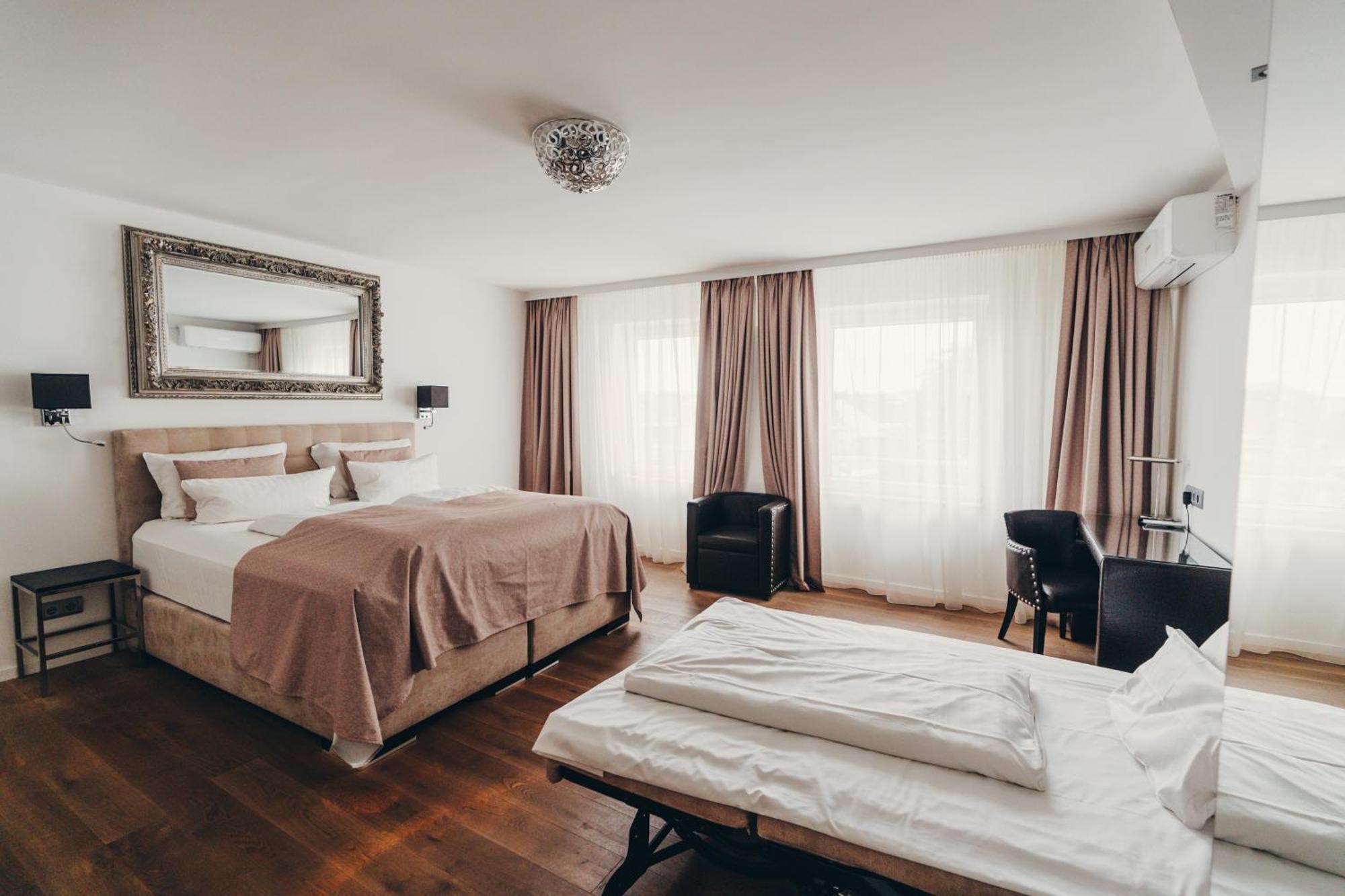 Large Double Room