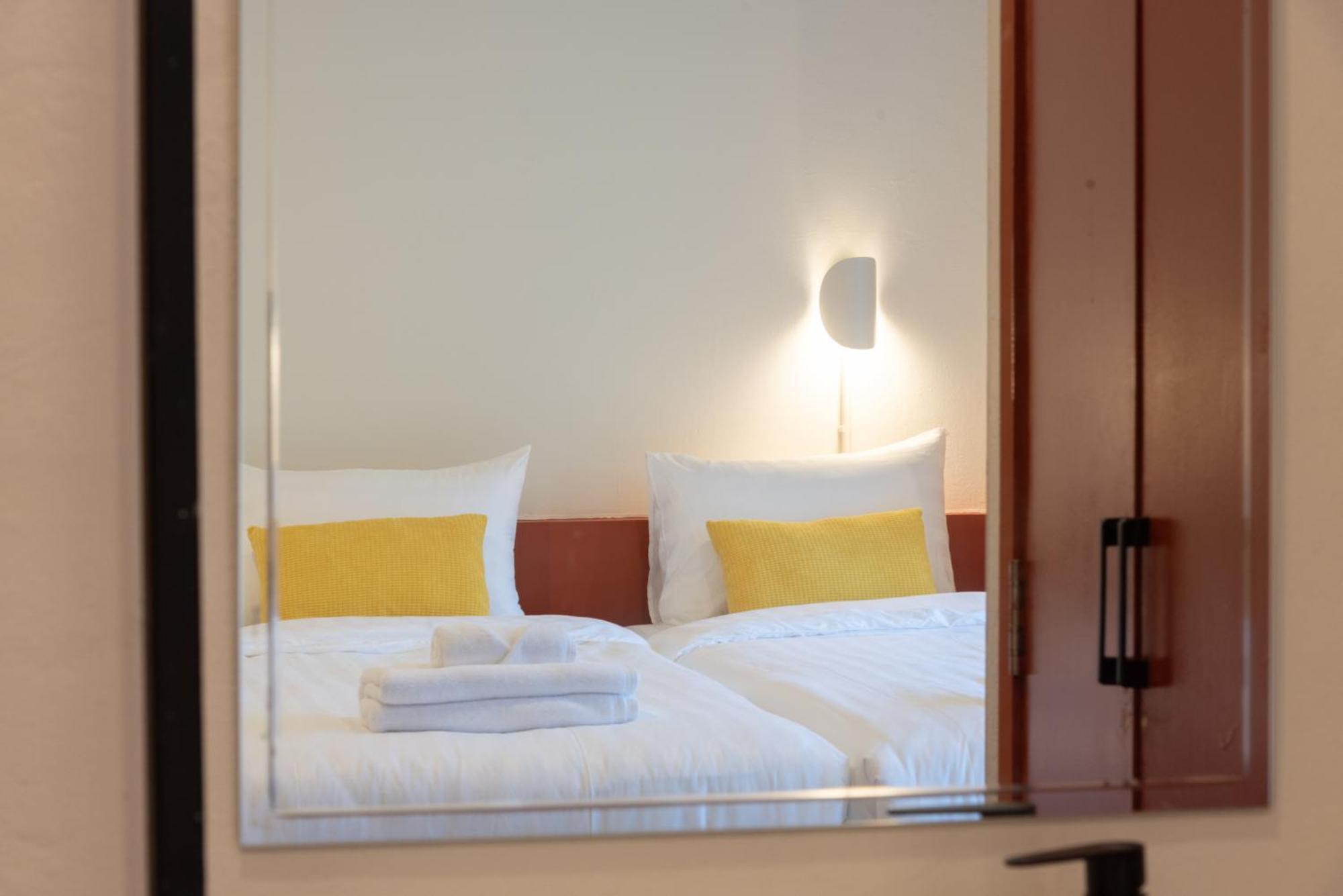 Triple Room,1619436884:JPEG