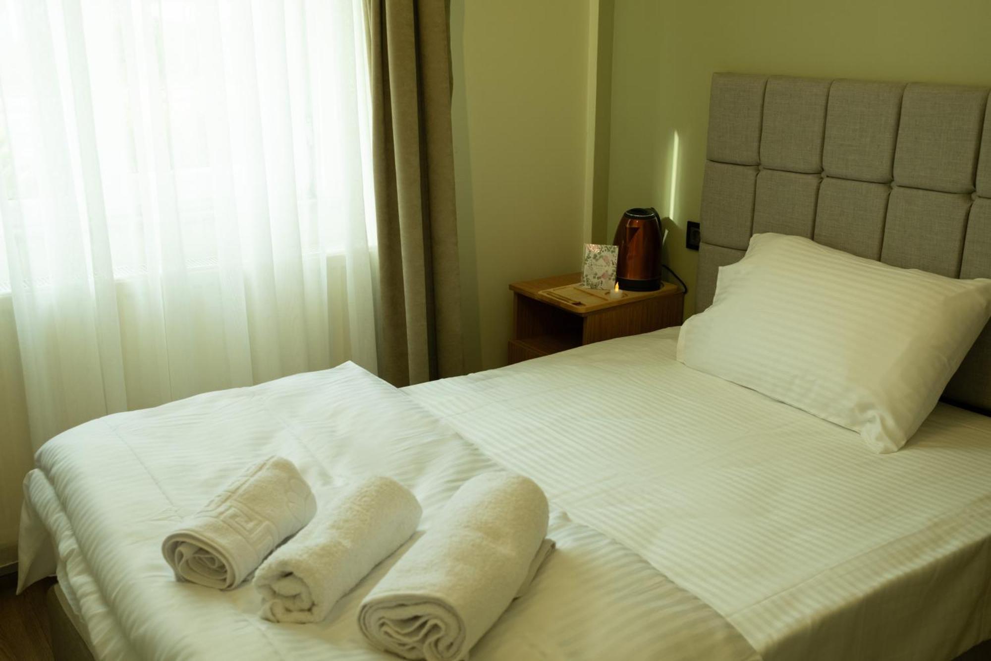 Standard Single Room,1620561622:JPEG