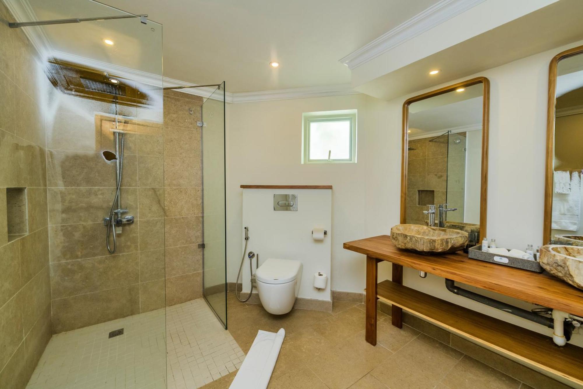 Beachfront Suite