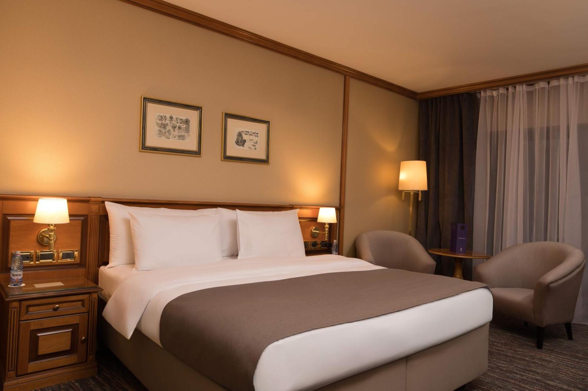 Premium King Room