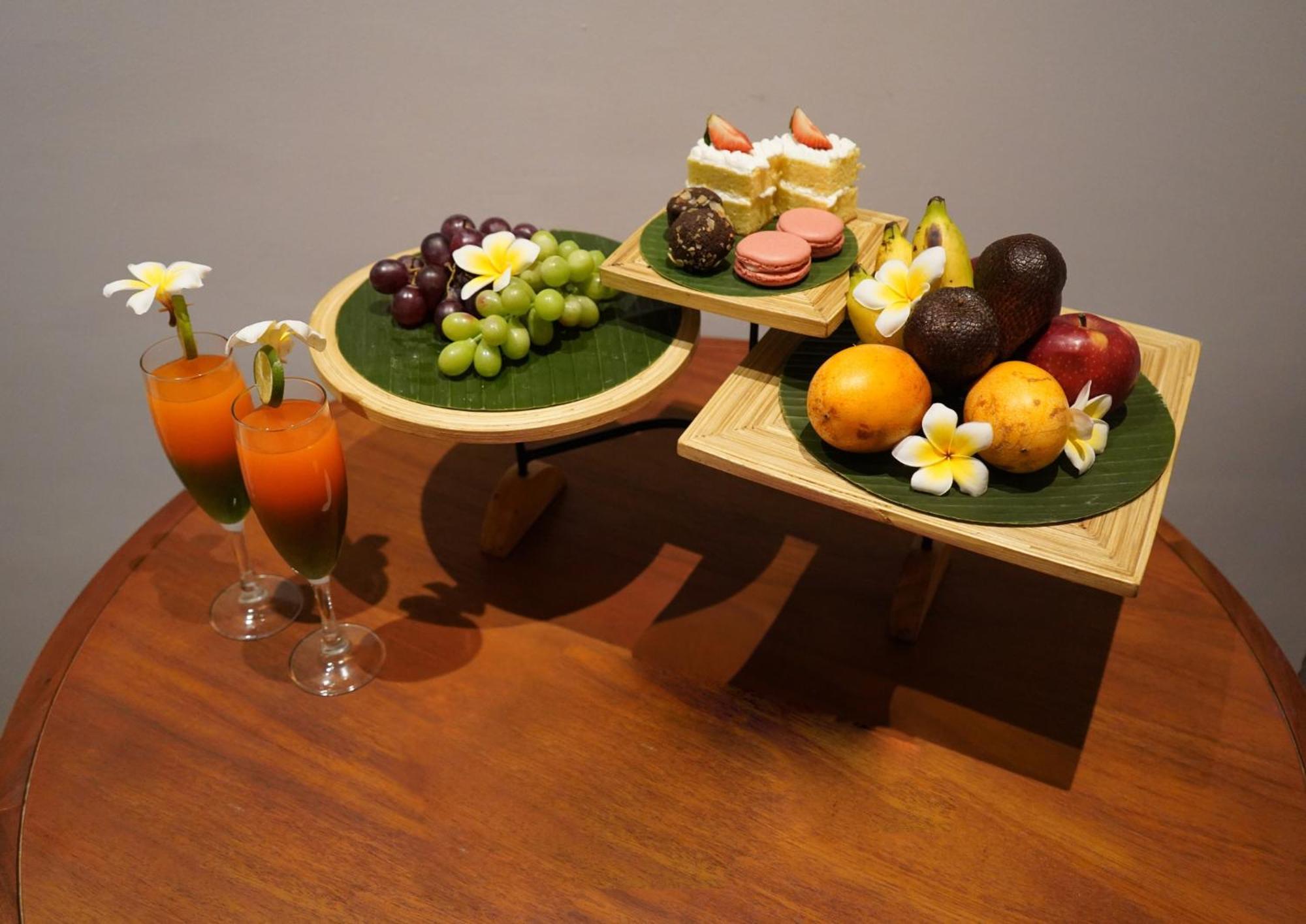 Royal Ocean Suites with Ocean View and Afternoon Tea
