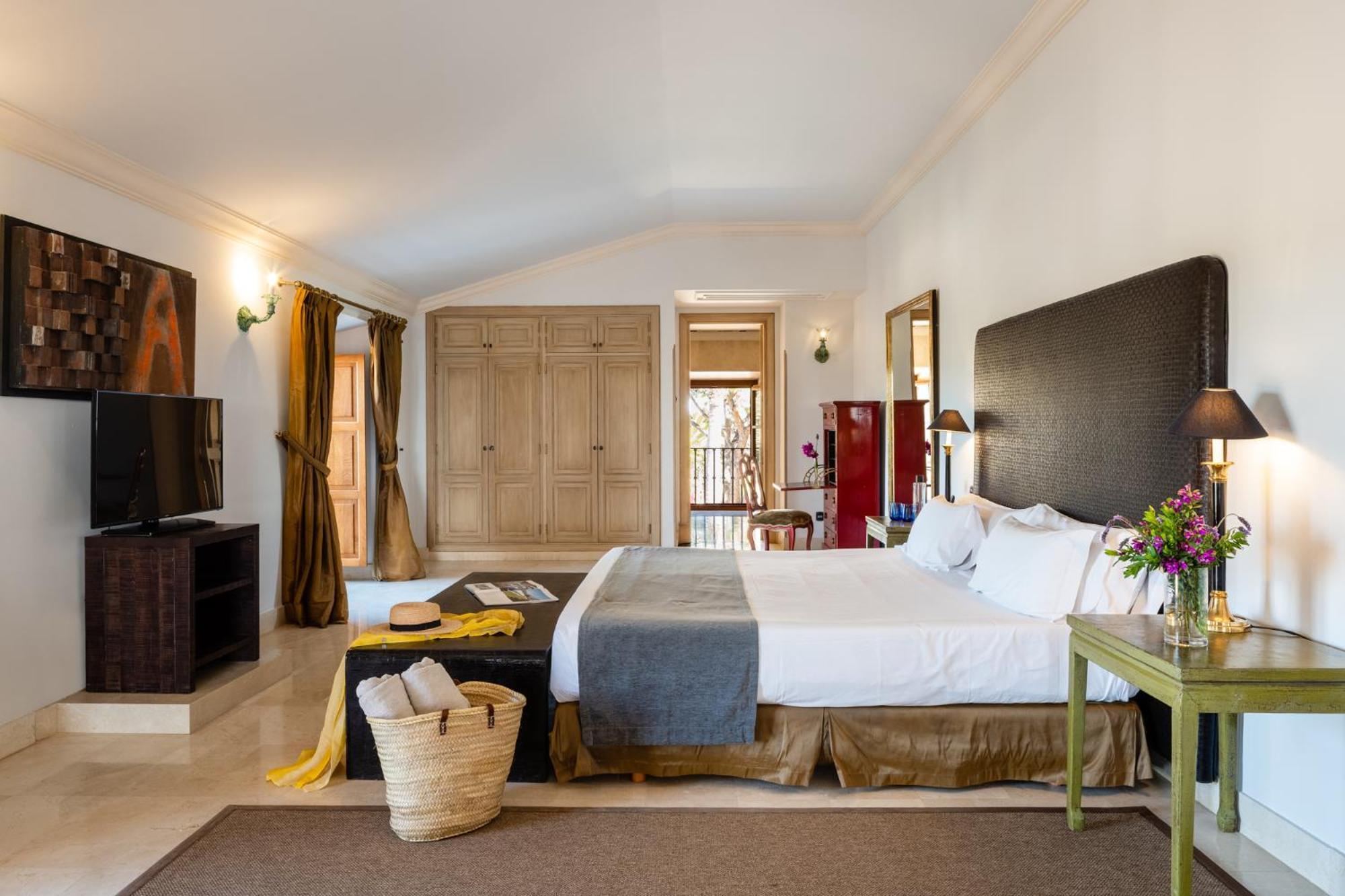 Deluxe Junior Suite