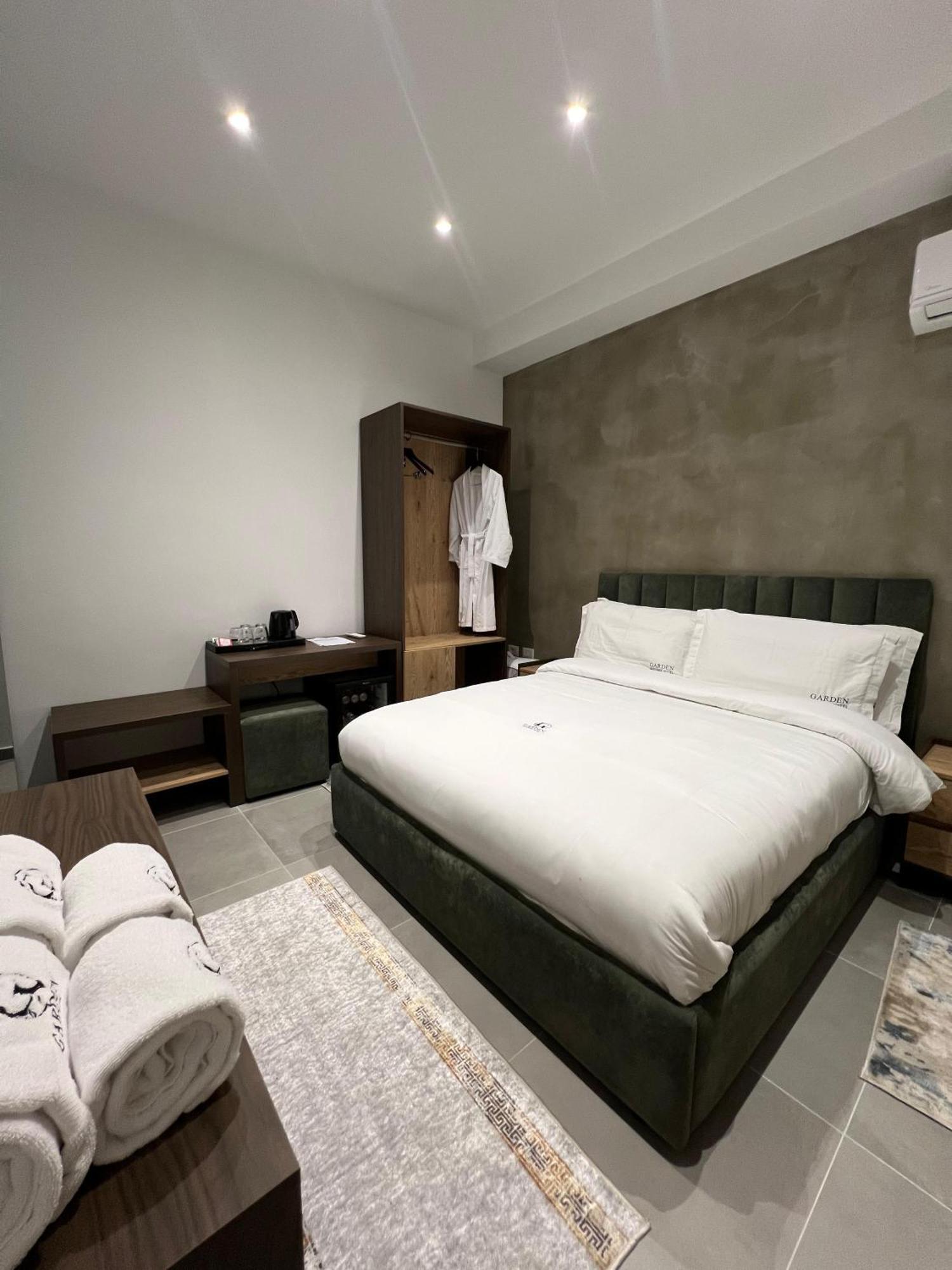 Junior Suite,1630139253:JPEG