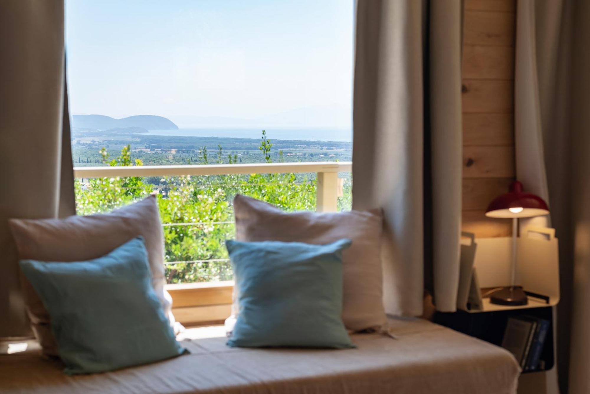 Bungalow with Sea View