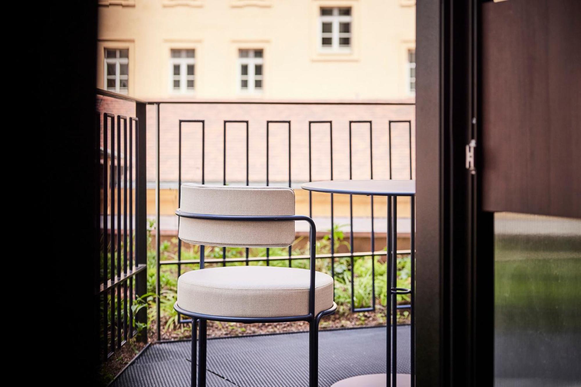 Deluxe Double Room Balcony,1634361698:JPEG