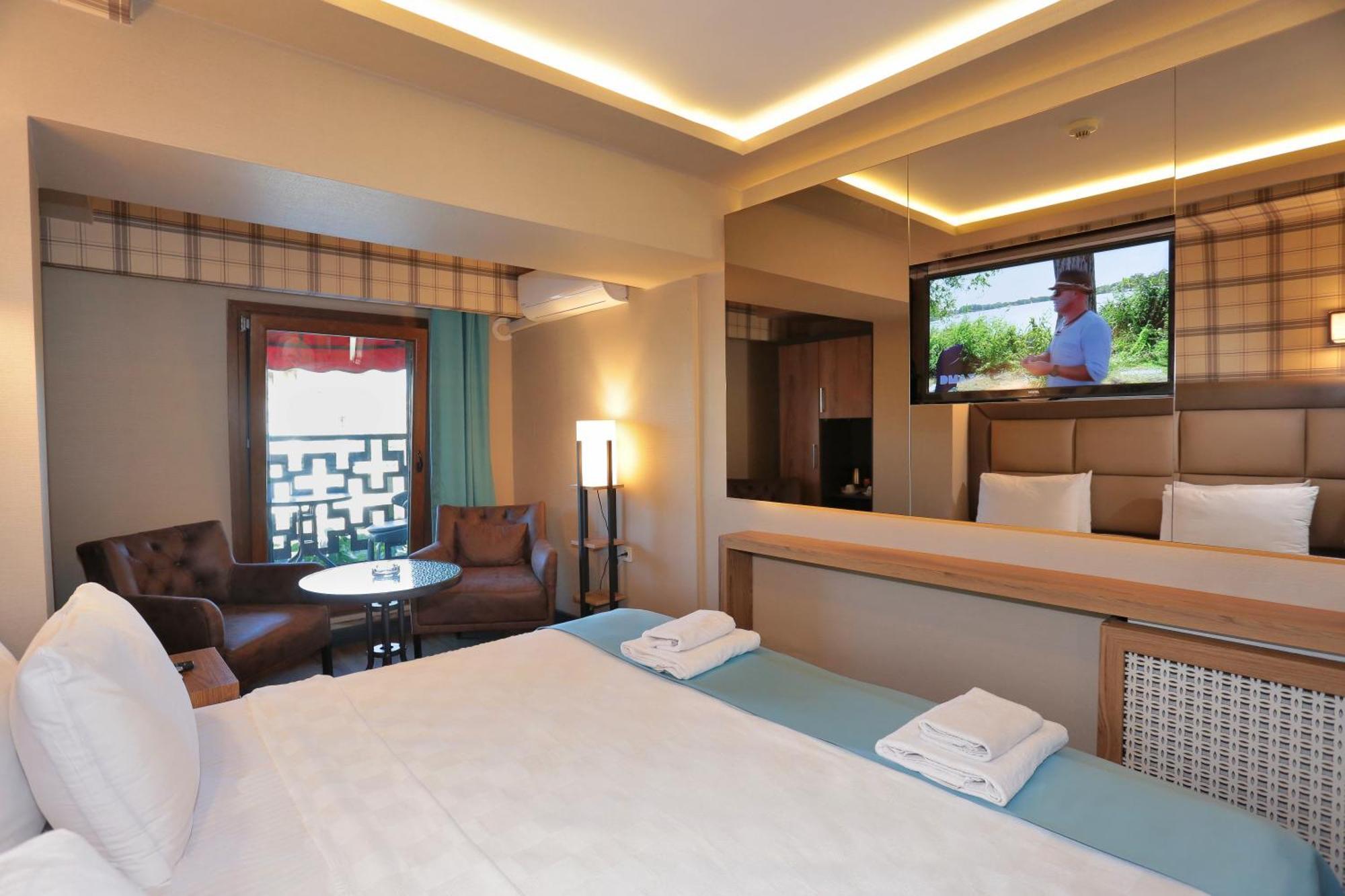 Deluxe Çift Kişilik Oda - Balkonlu