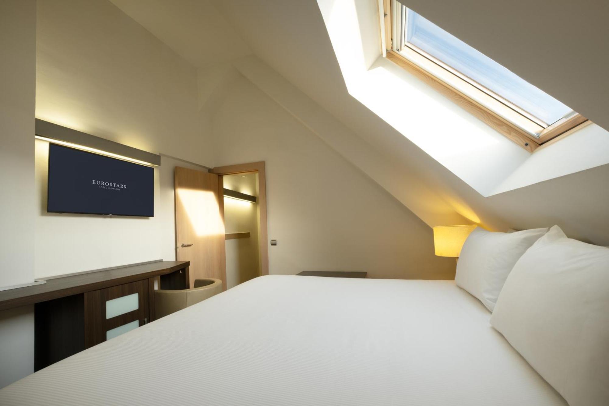Duplex Junior Suite Mountain View
