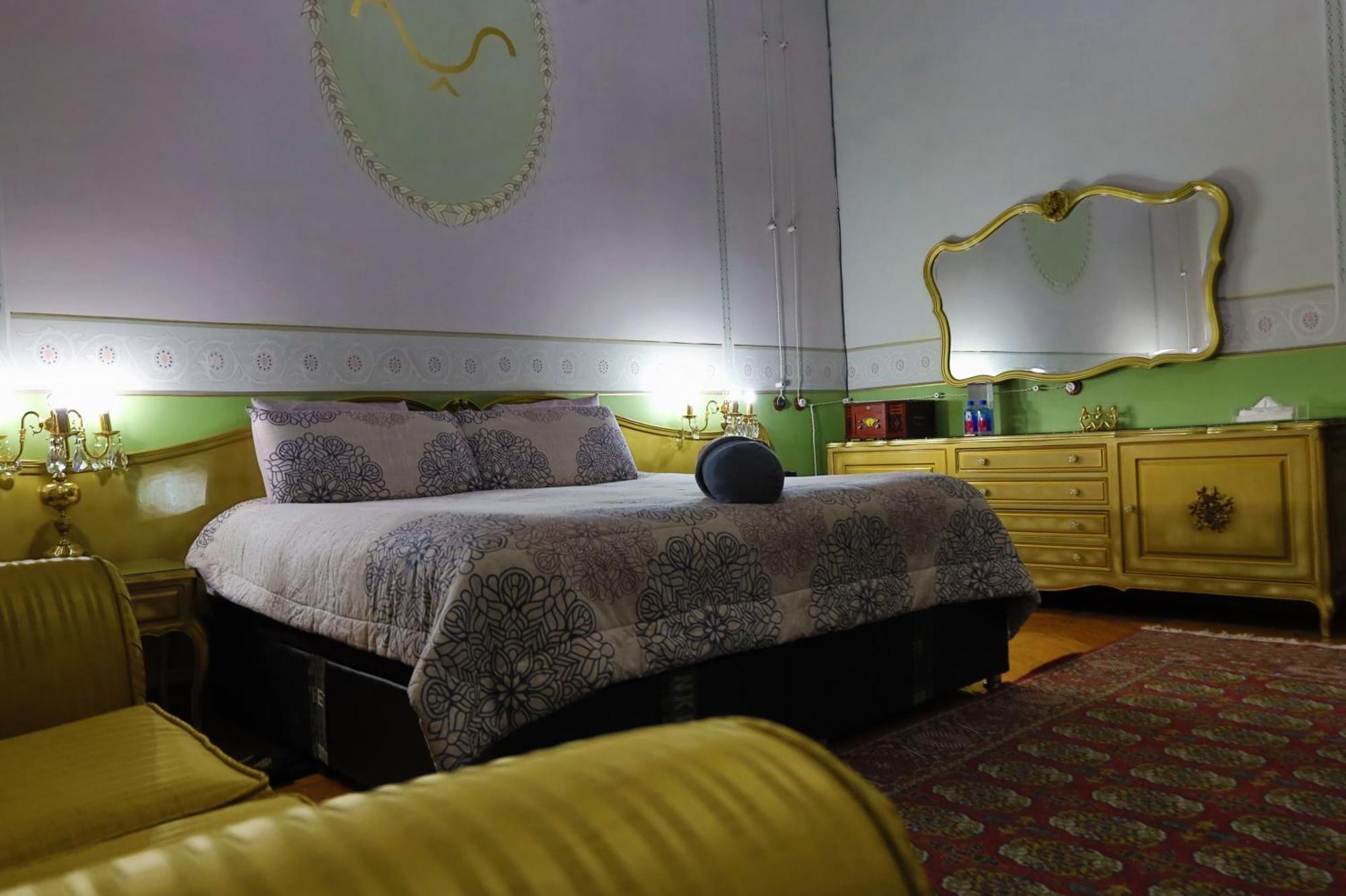 Superior King Suite,1645683865:JPEG