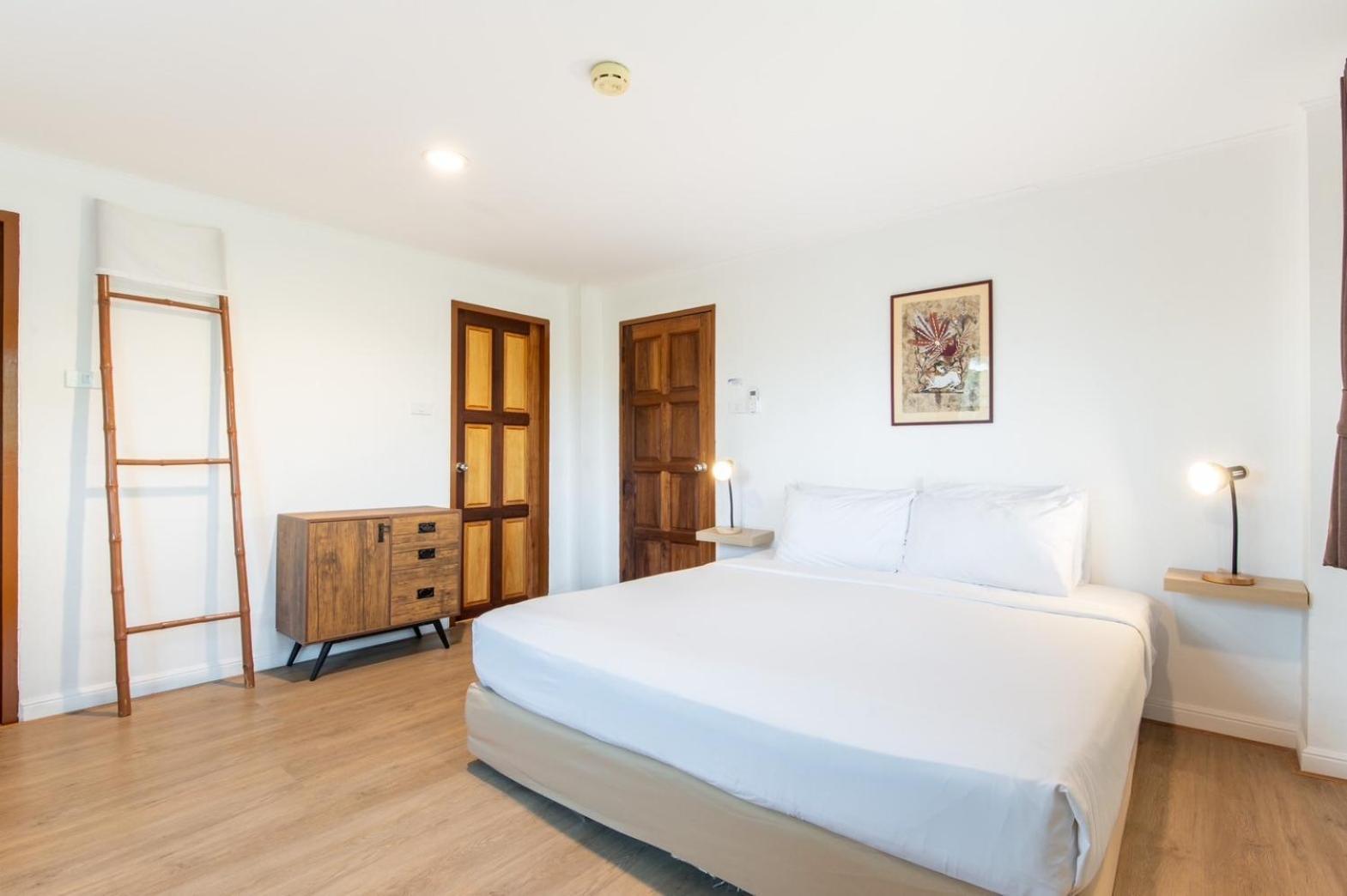 Two-Bedroom Deluxe Suite With Garden-View