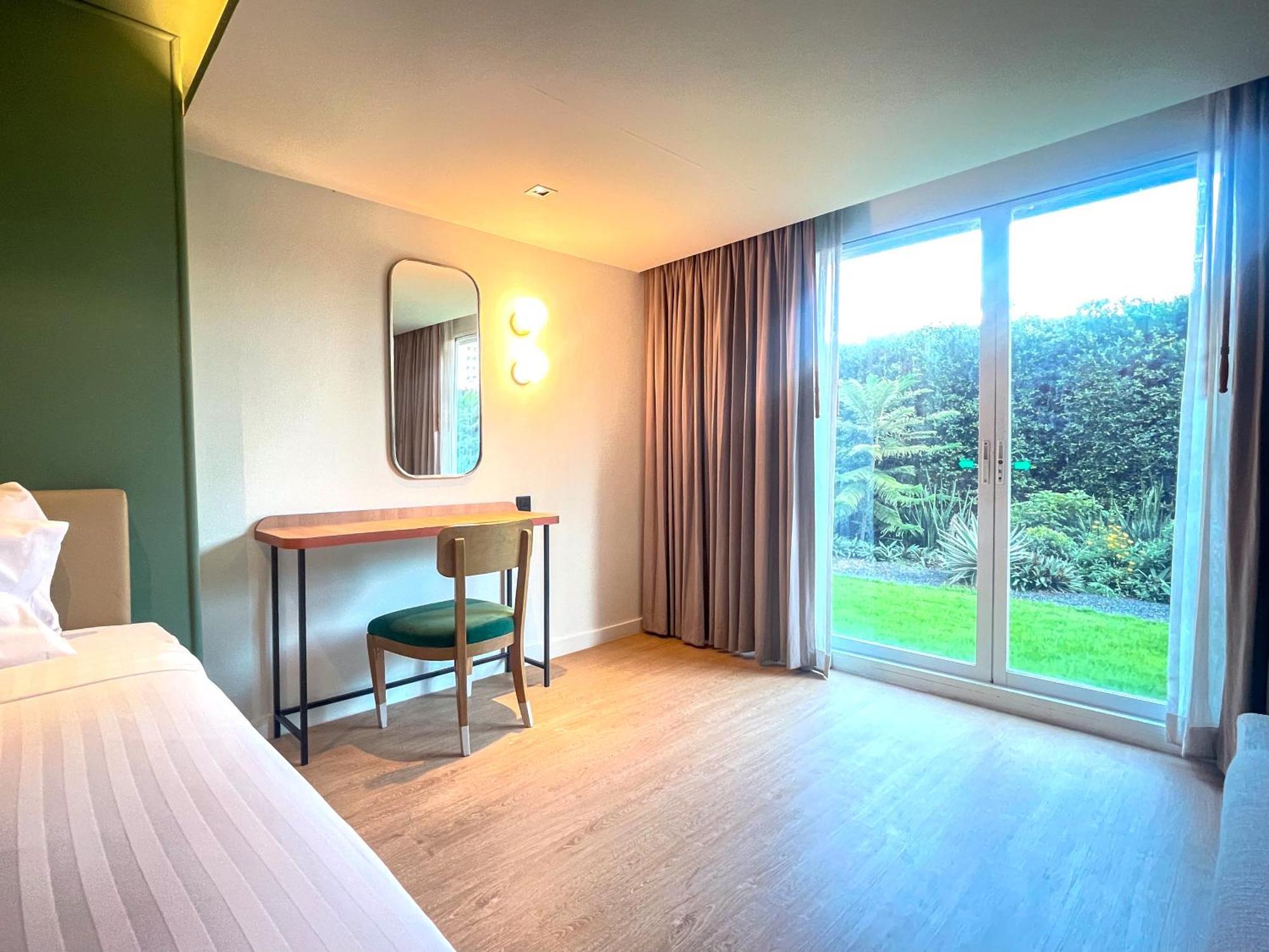 Happier Room Double Bed