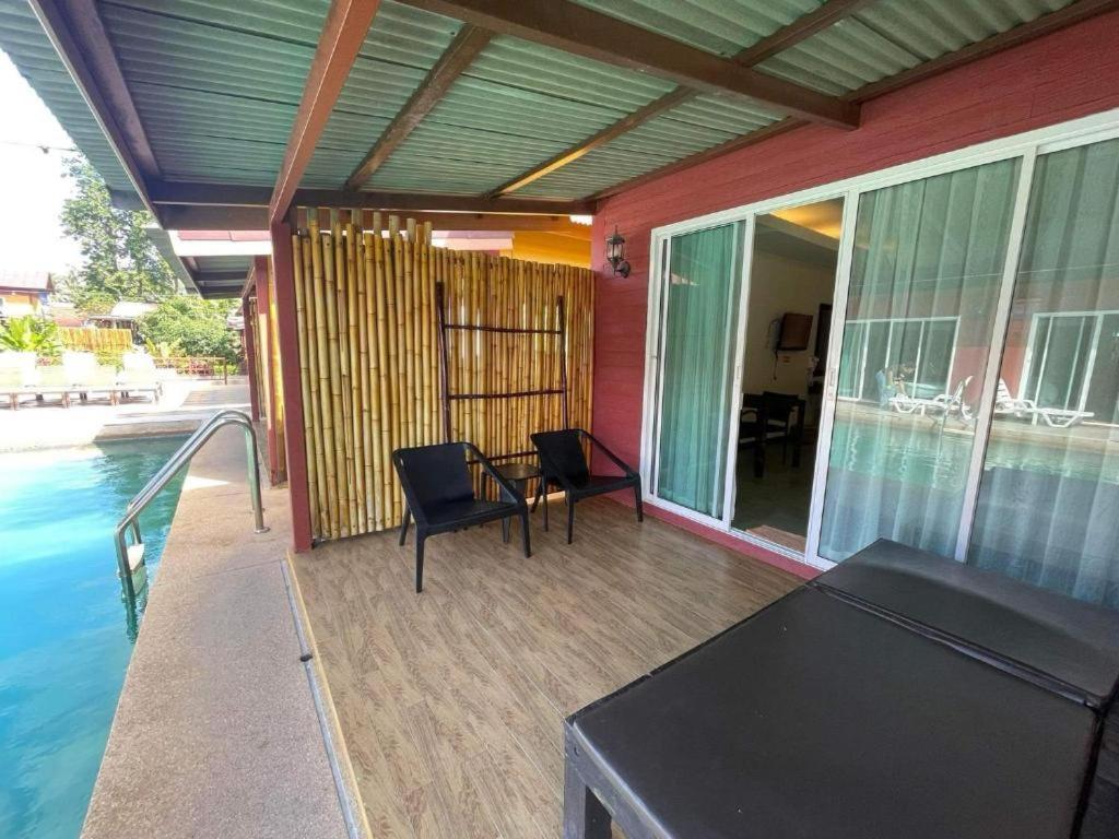 Bungalow -  Water Front (4 Adults)