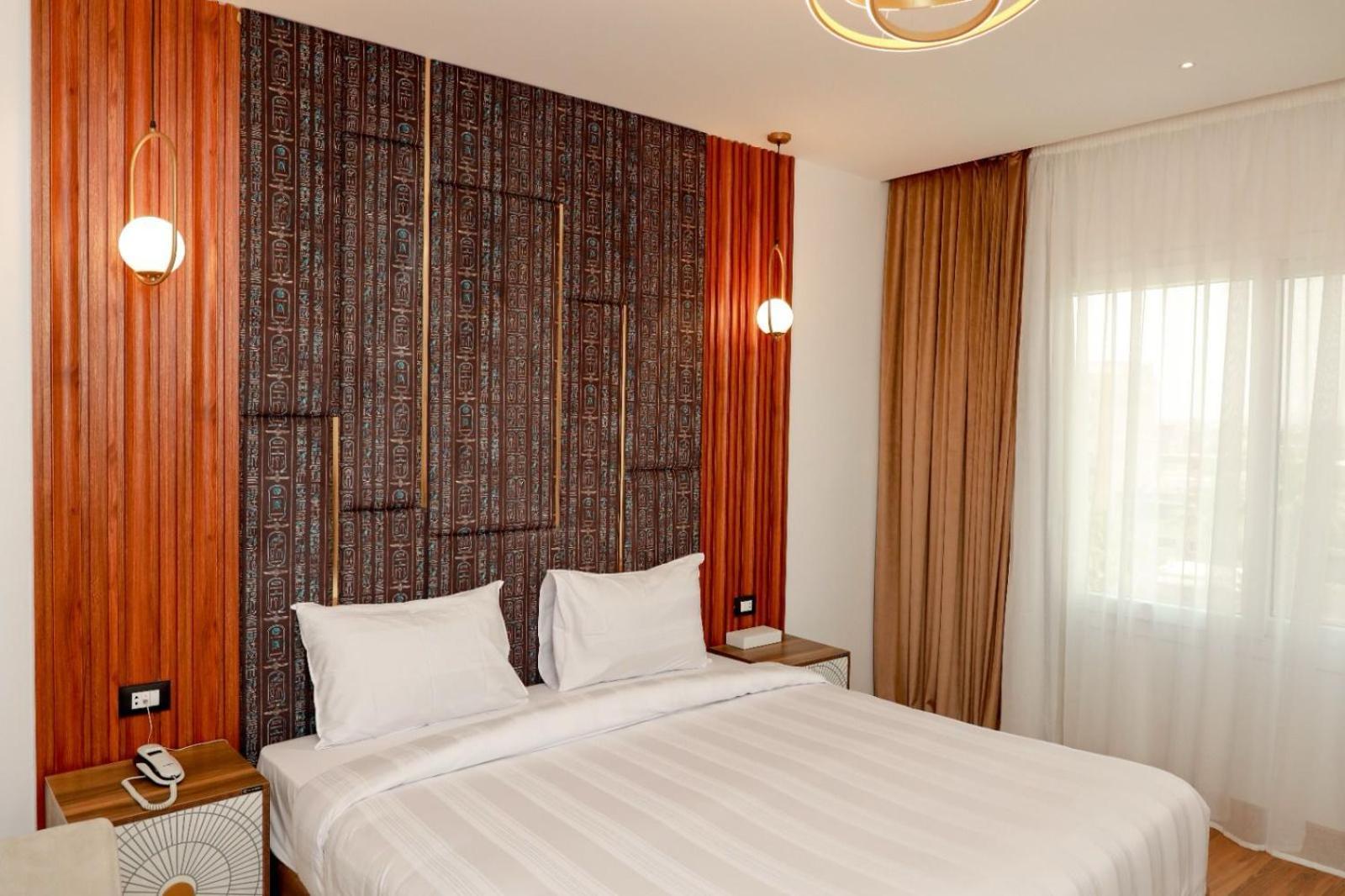 Deluxe Double Room,1743980827:JPEG