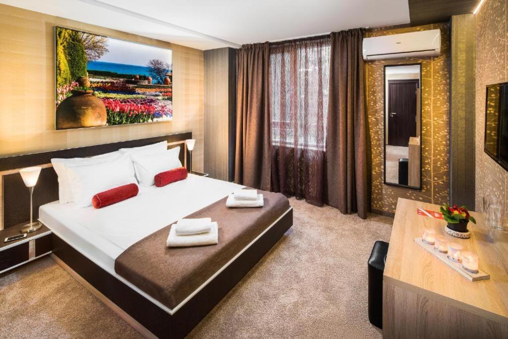 Double Room Terrace Access to Relax Zone