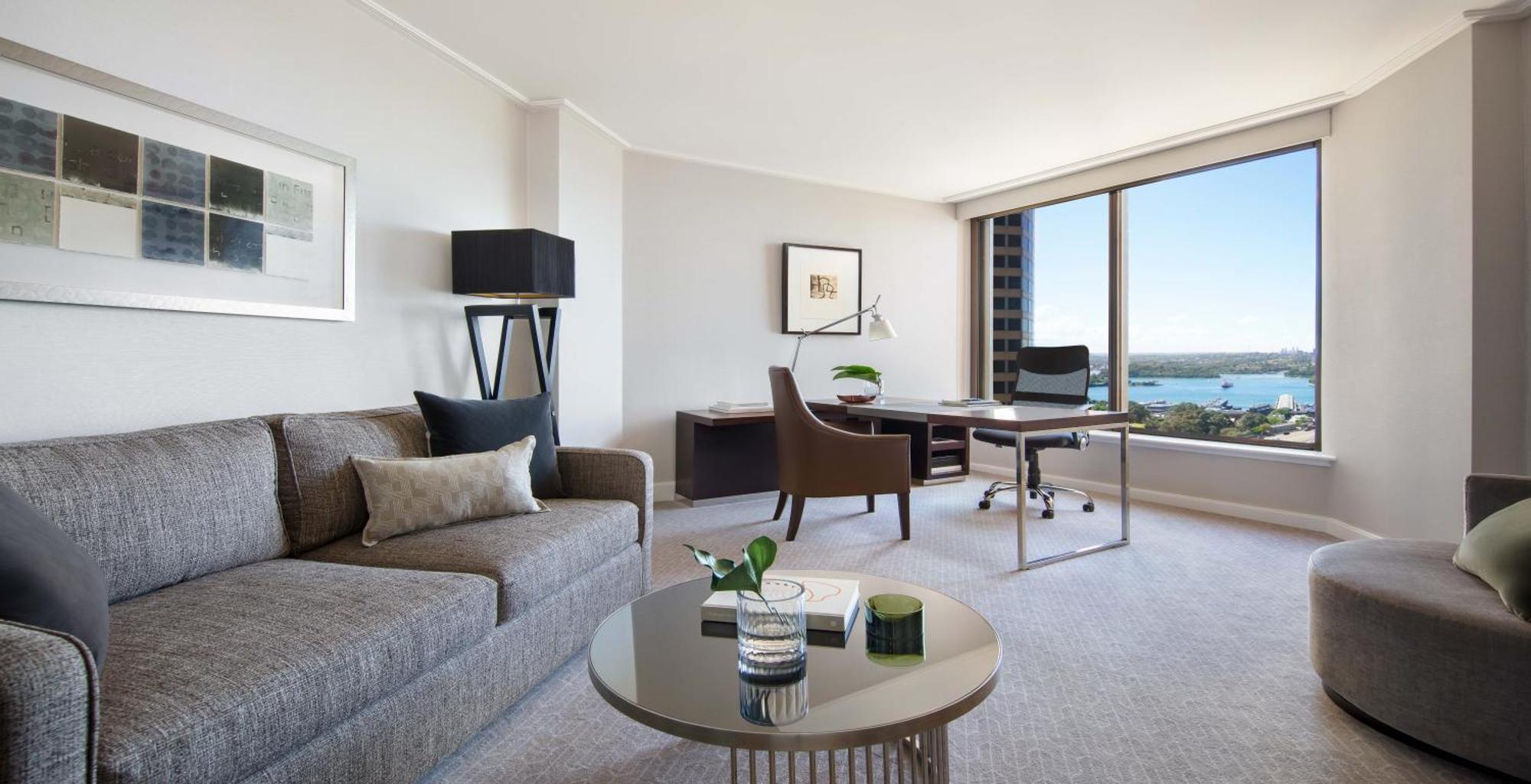 One-Bedroom City Club Suite,190380355:JPEG