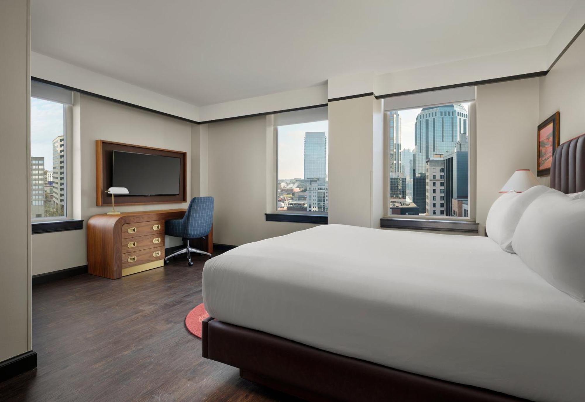 Premium King Room City View High Floor