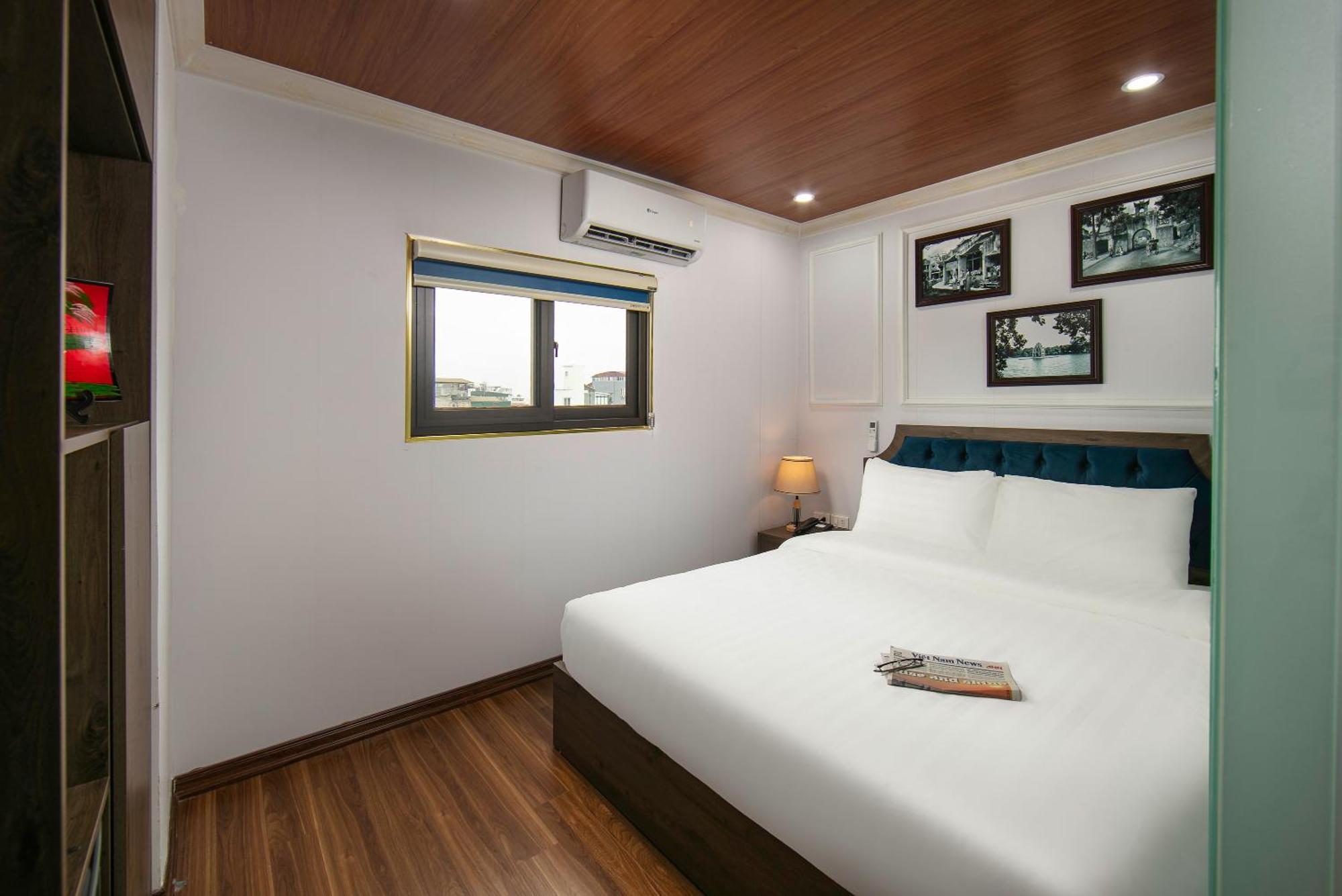 Superior King Room
