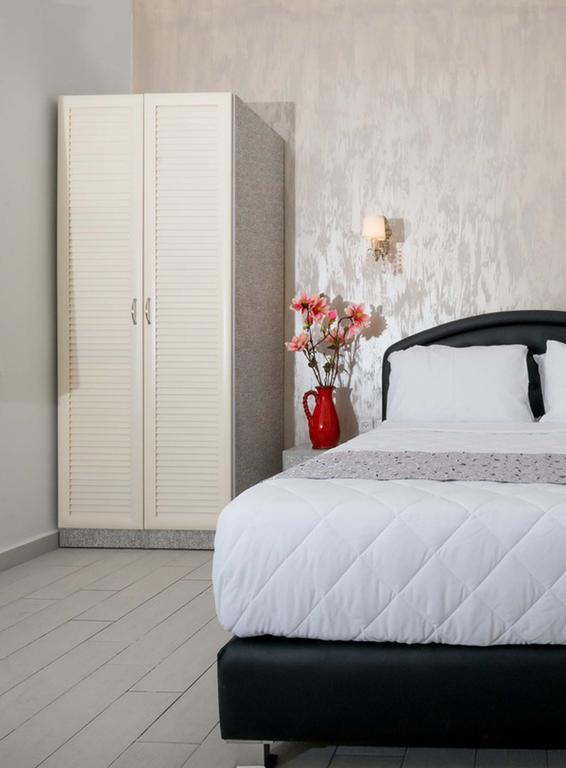 Double Room,1457176234:JPEG