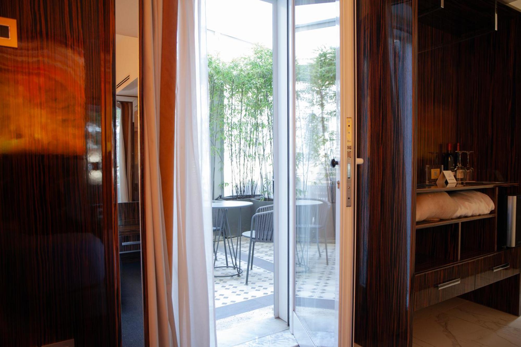 Double Room Patio