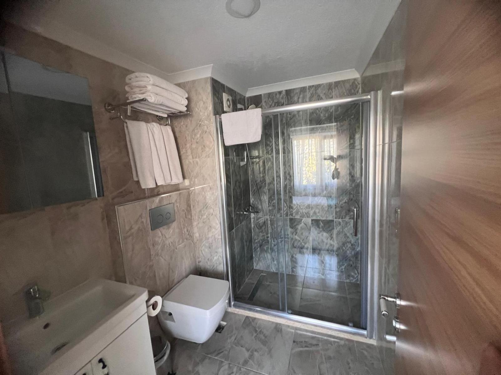 Deluxe Triple Room with Sea View
