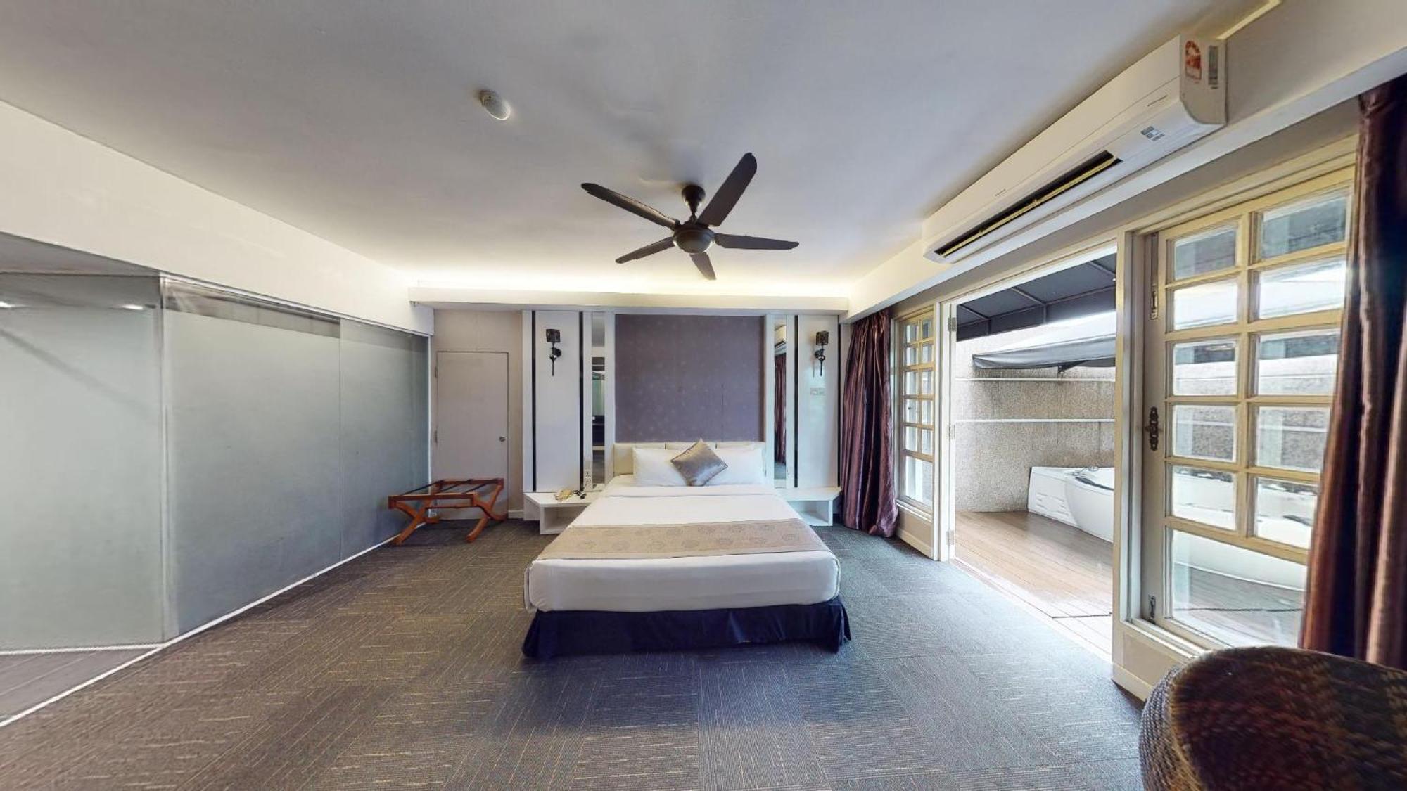 Suite Executive Double dengan Tab Mandi
