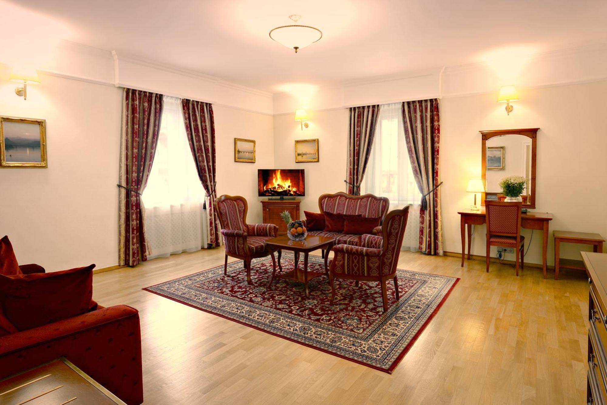 One-Bedroom Suite
