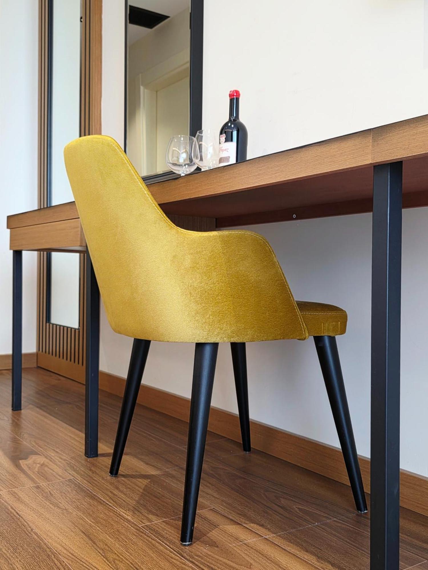 Deluxe Twin Room with Sea View,1673682465:JPEG