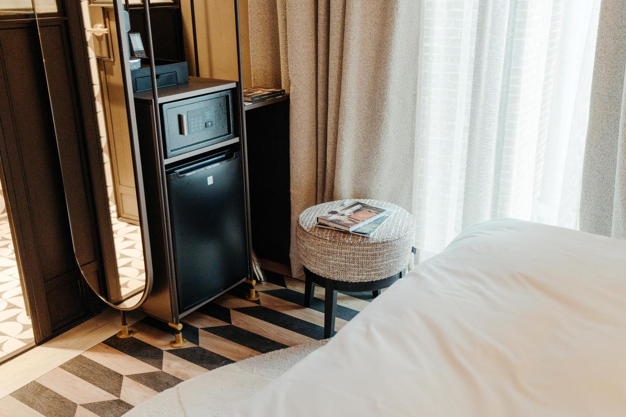 Rattan Room Cityview