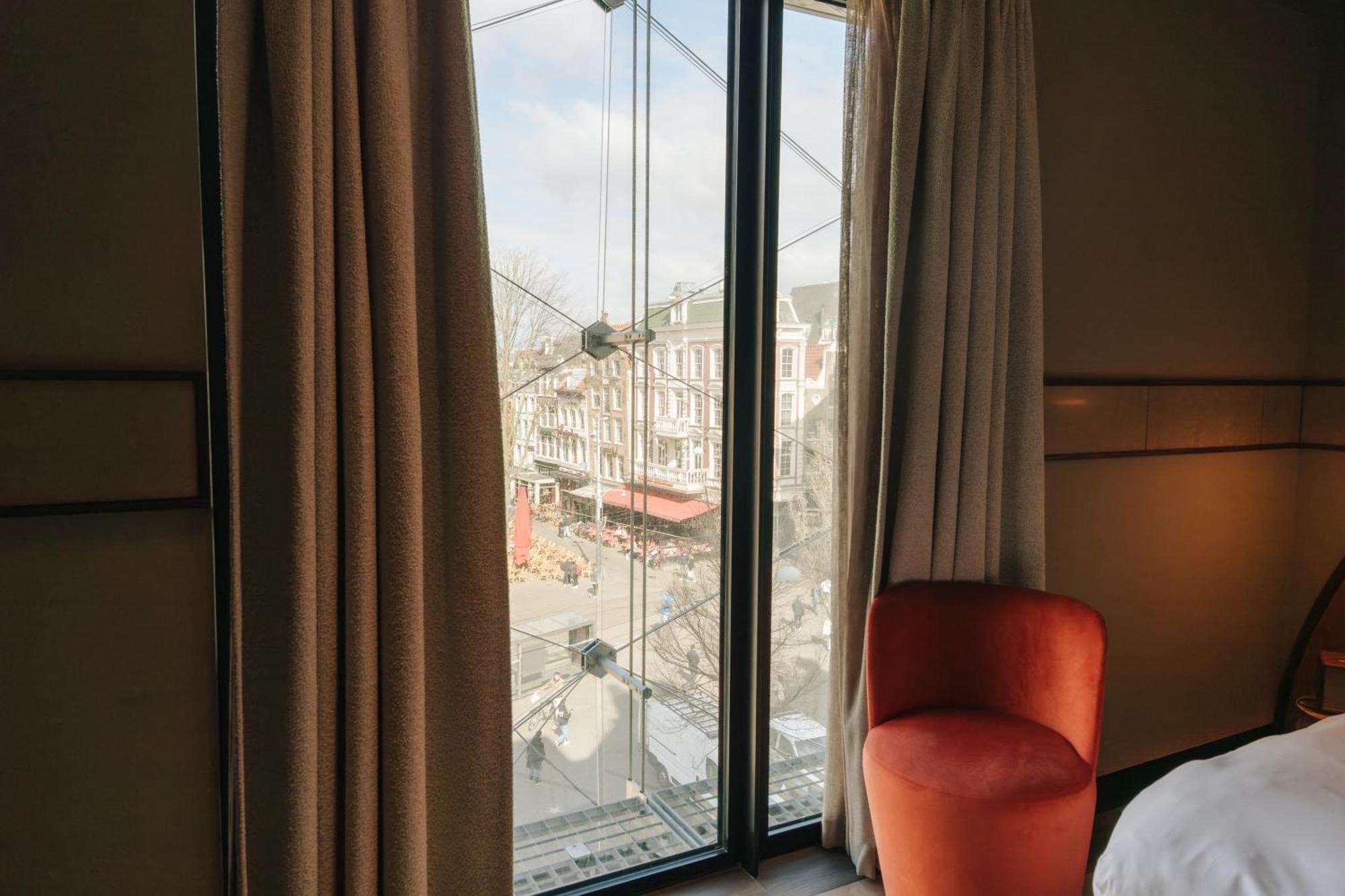 Circle Room Cityview