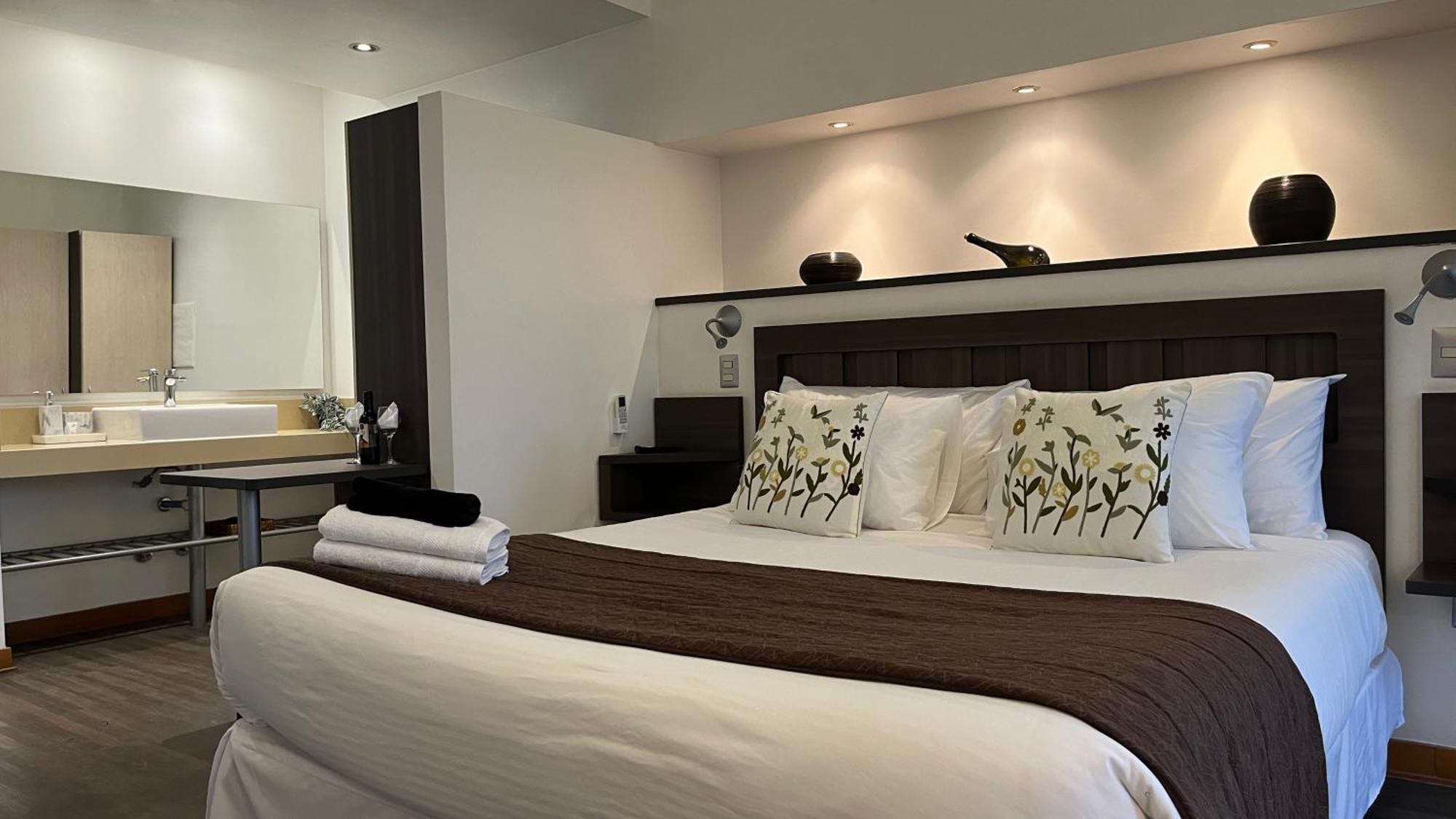 Deluxe Double Room with Terrace