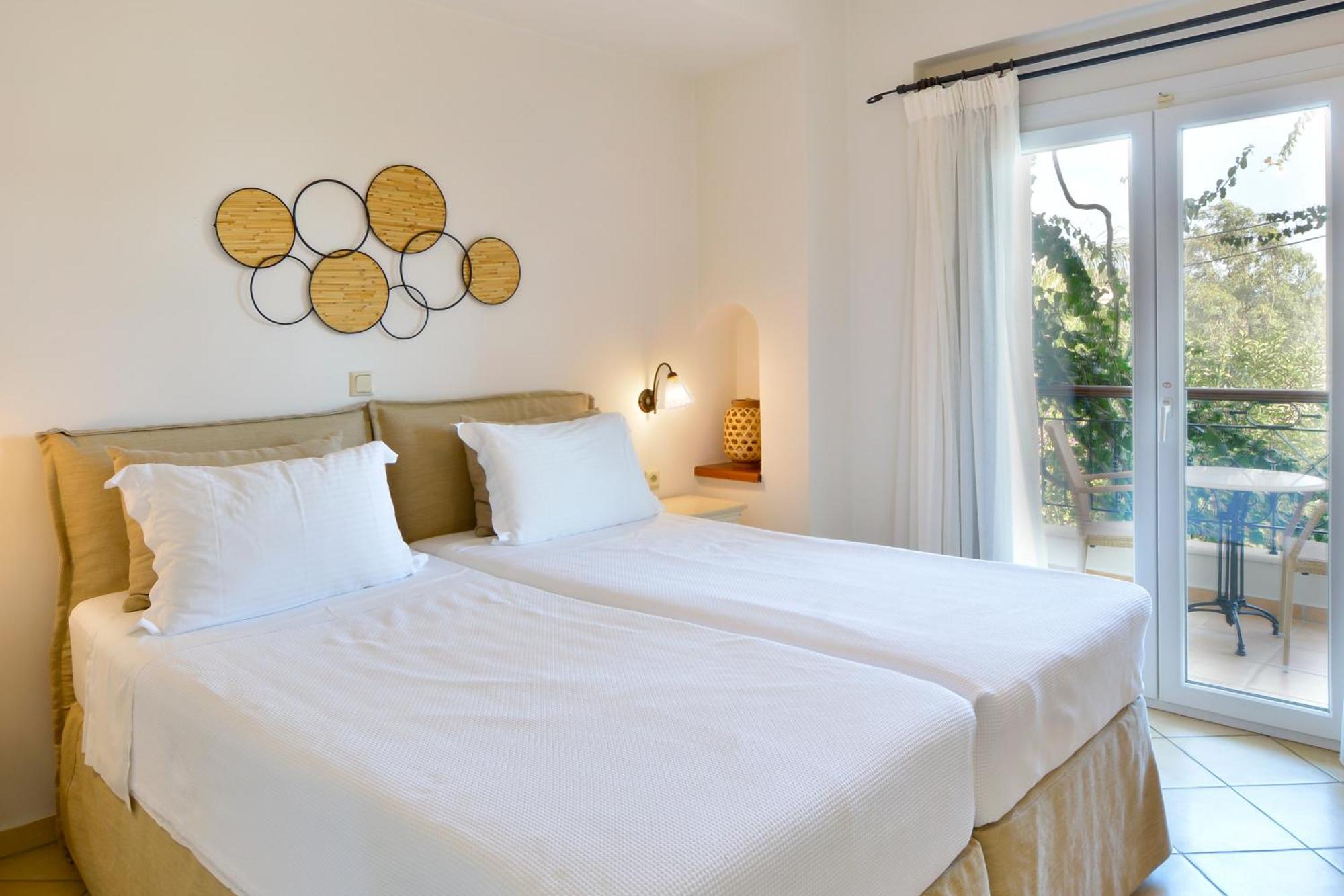 Deluxe Familie Appartement met Zijdelings Uitzicht op Zee (2 Volwassenen + 3 Kinderen) - Type B