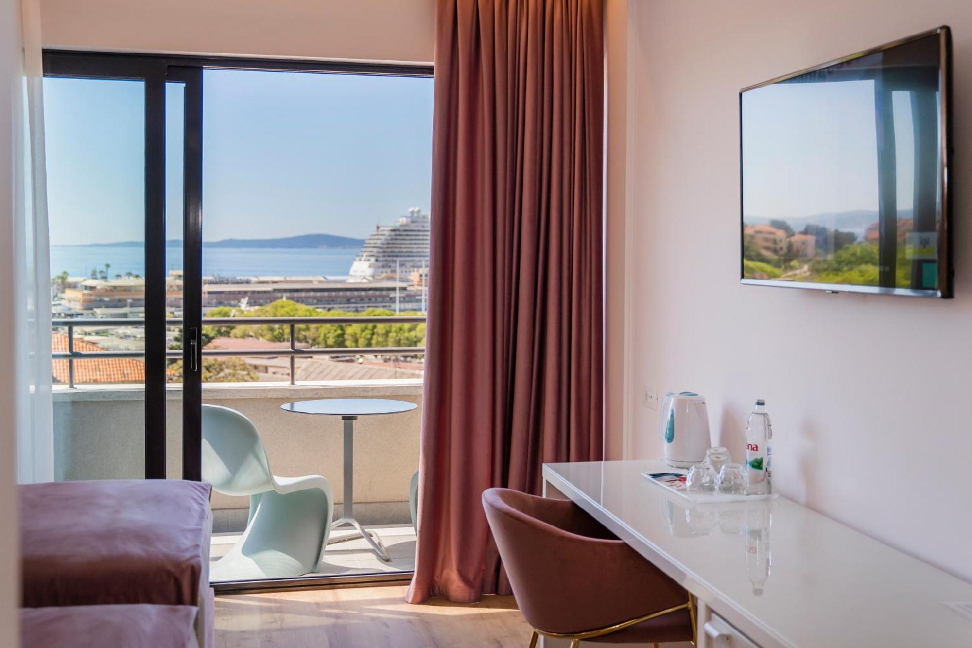 Superior Double or Twin Room Sea View Balcony