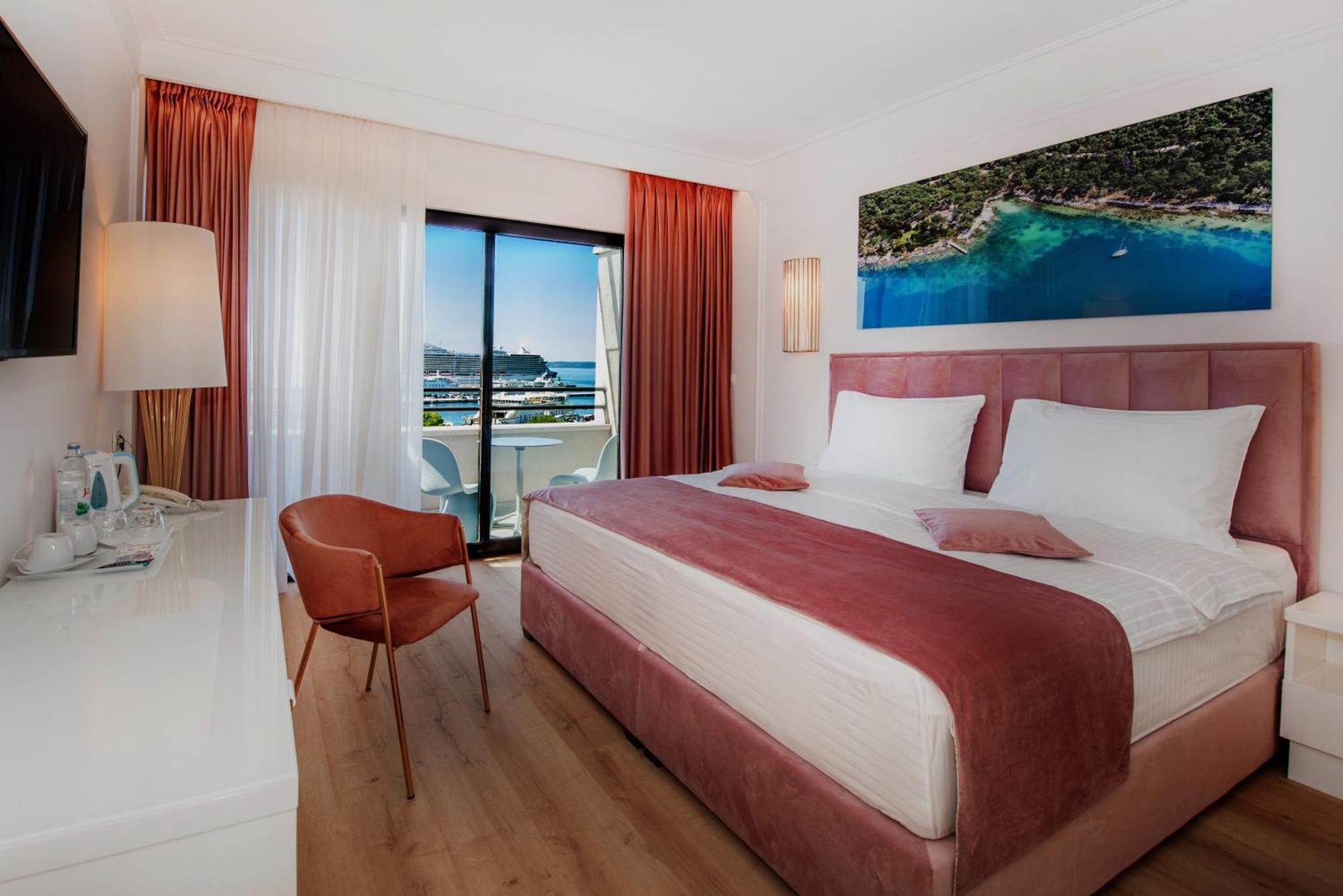 Superior Double or Twin Room Sea View Balcony
