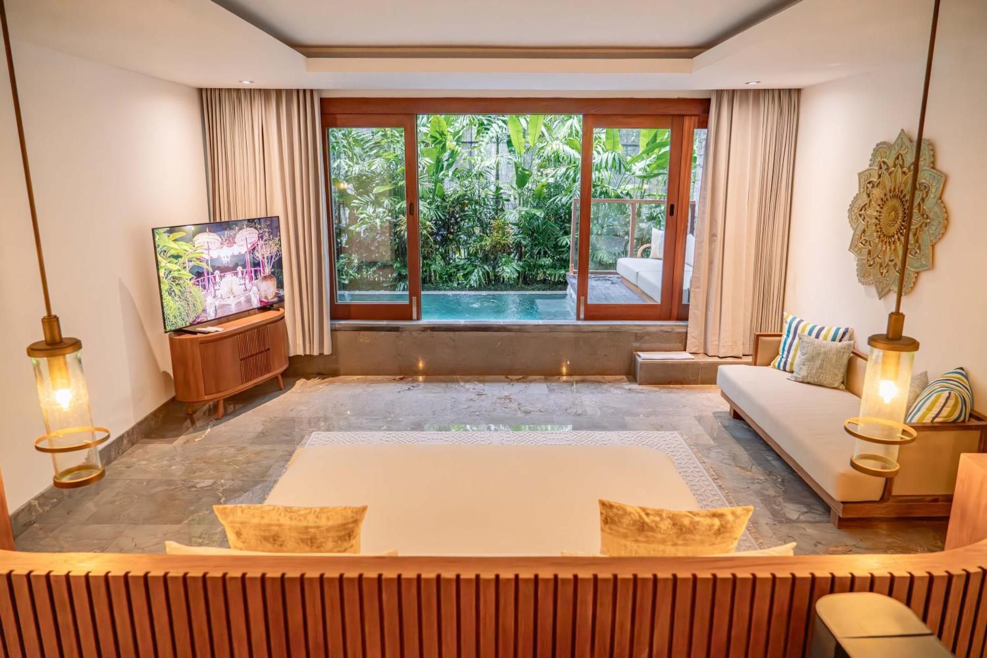 Goya Pool Suite