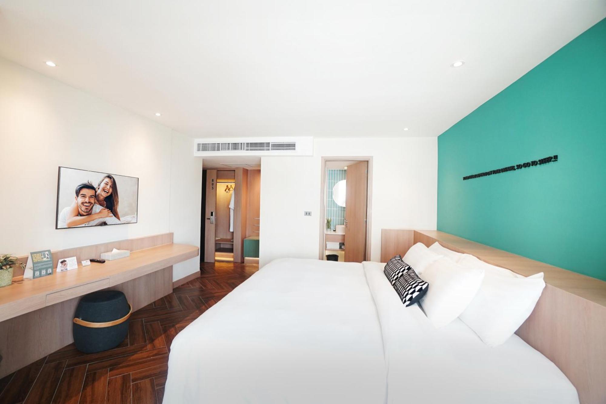 Deluxe Double or Twin Room