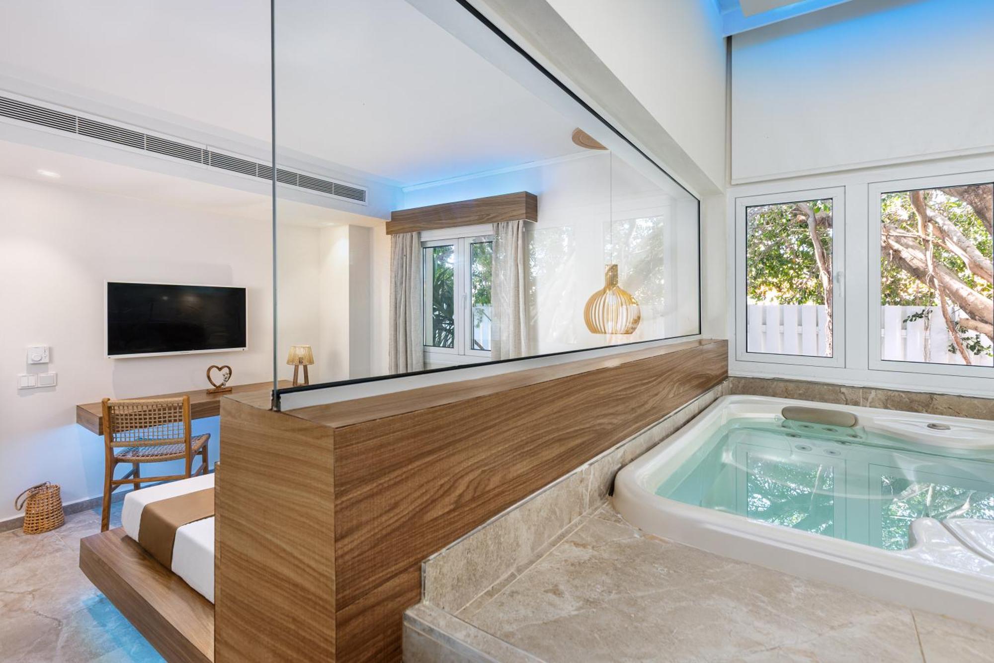 S1JP SPA One Bedroom Suite Jacuzzi Pool View,1693286192:JPEG