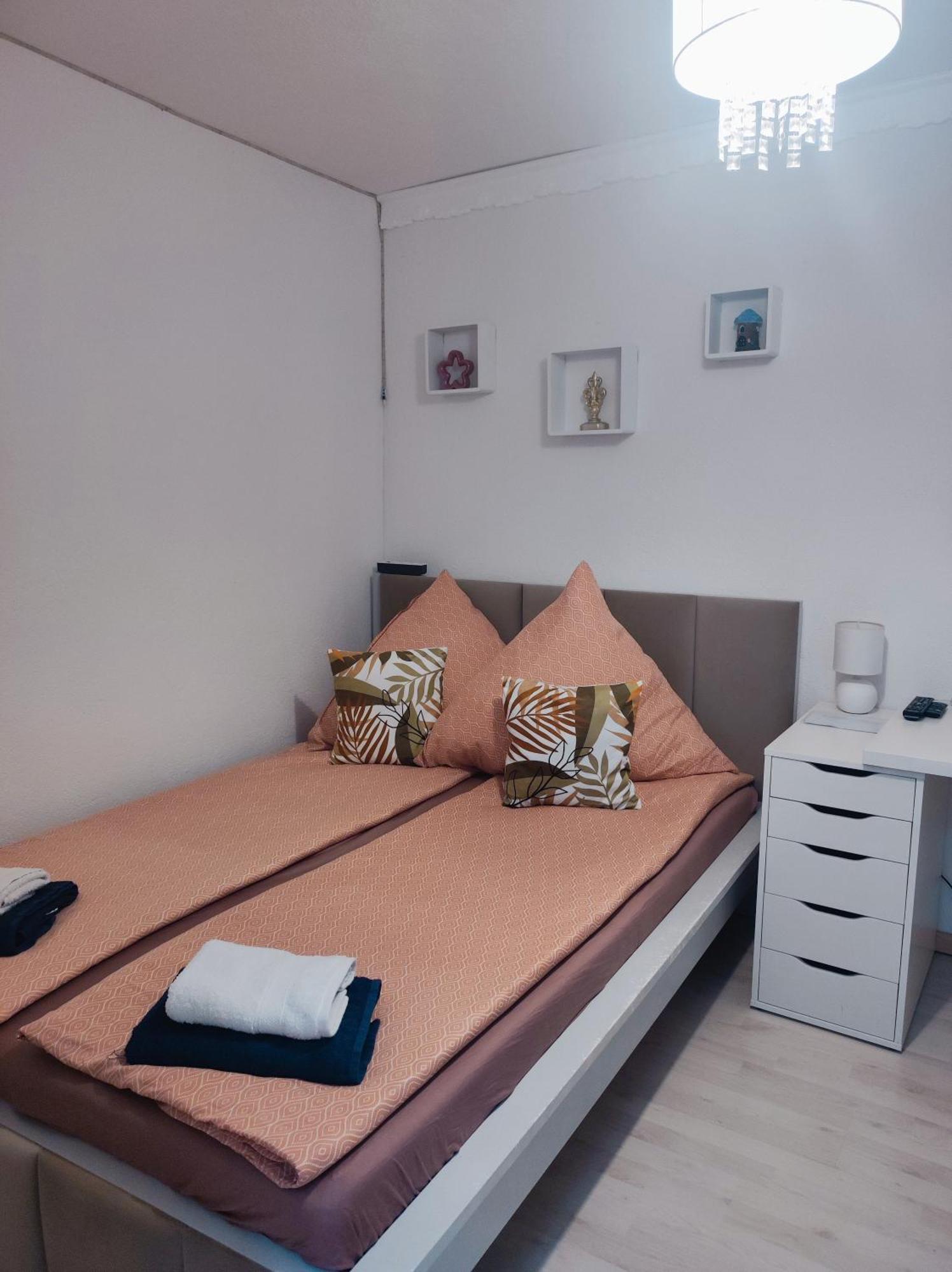 Double Room Private Bathroom