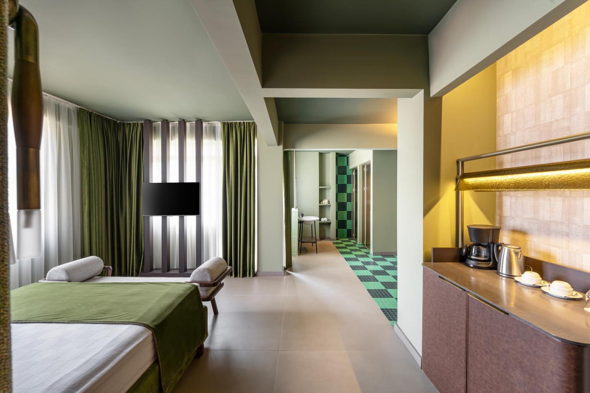 Superior Suite