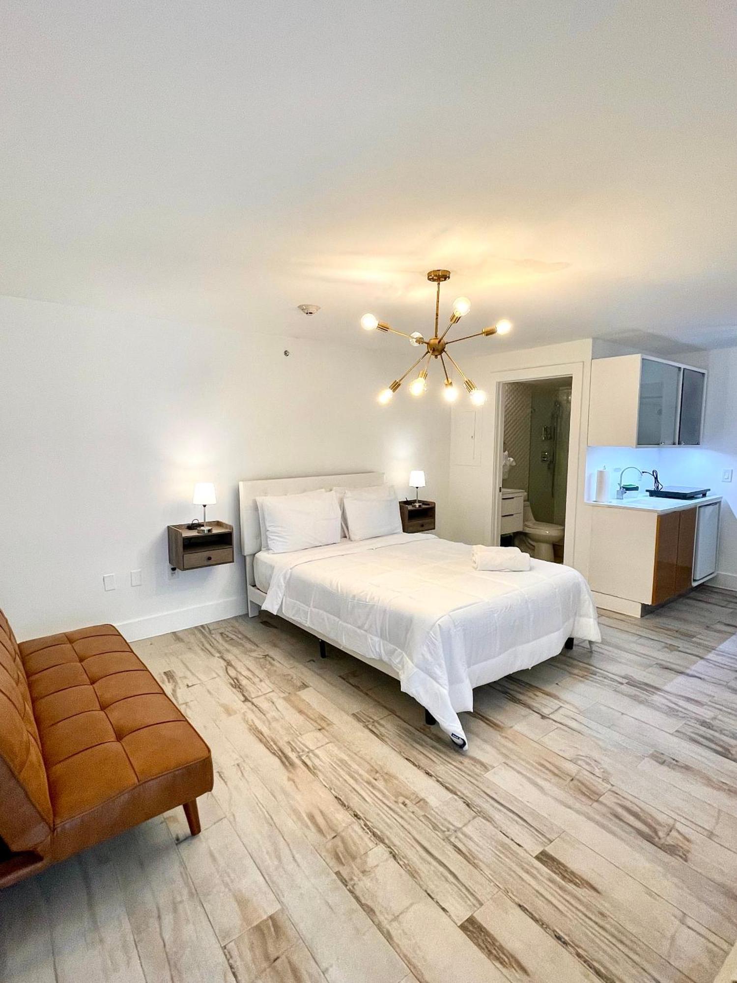 Standard Suite