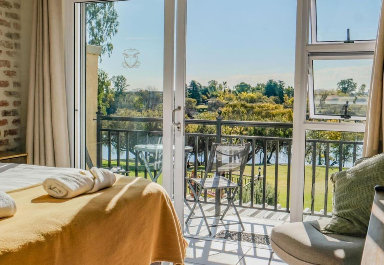 Deluxe Family Suite