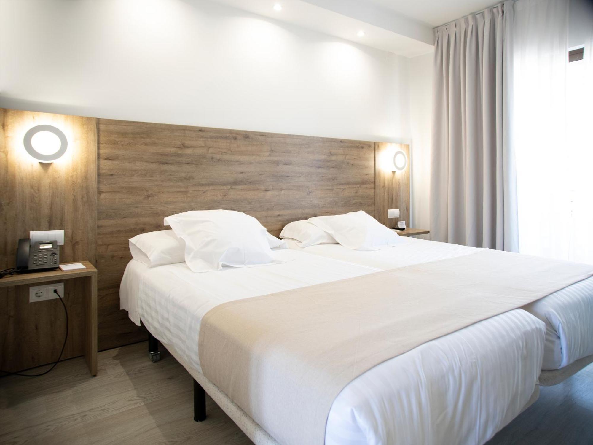 Double or Twin Room,1698867955:JPEG