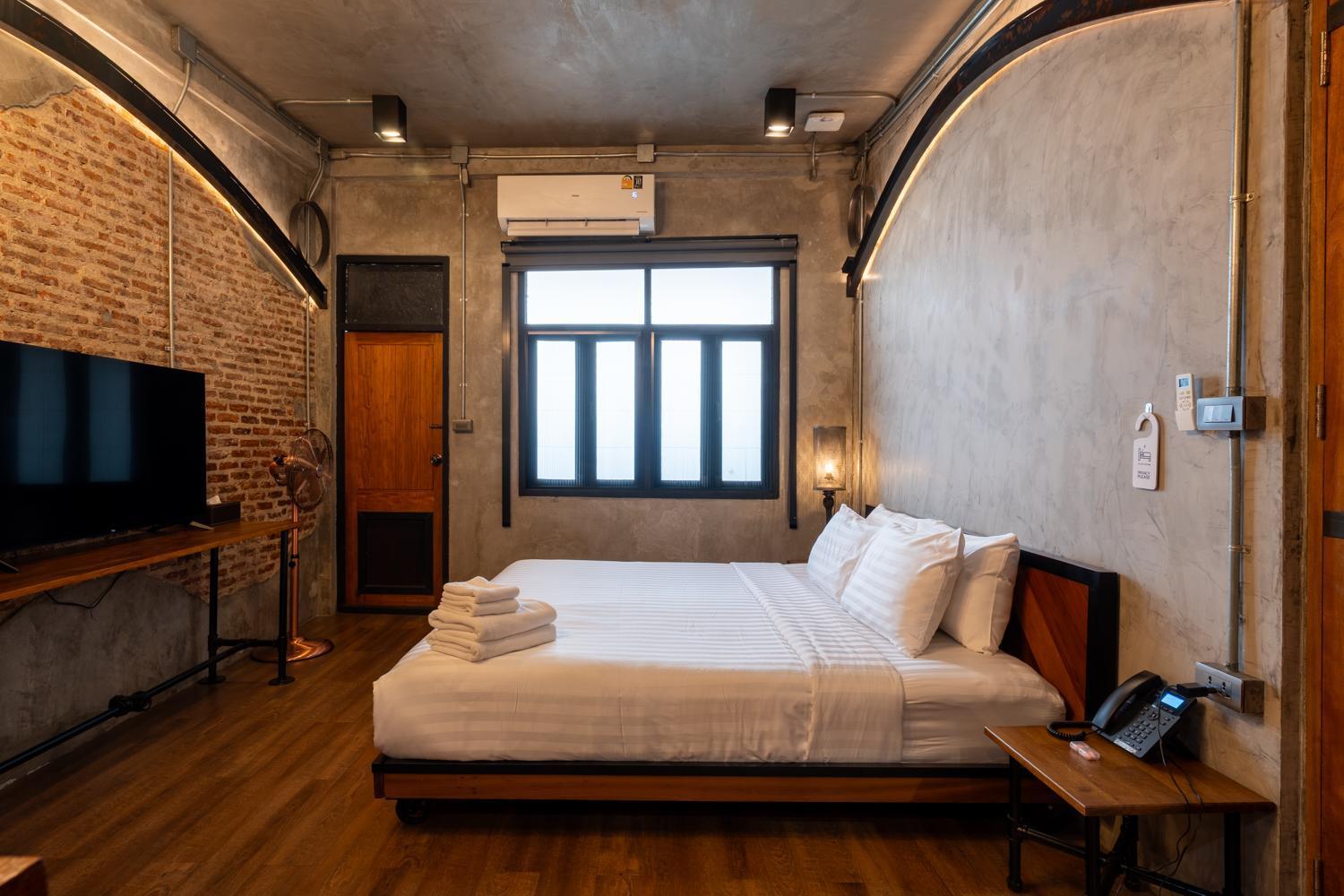 Executive Suite Private Terrace,1466472014:JPEG