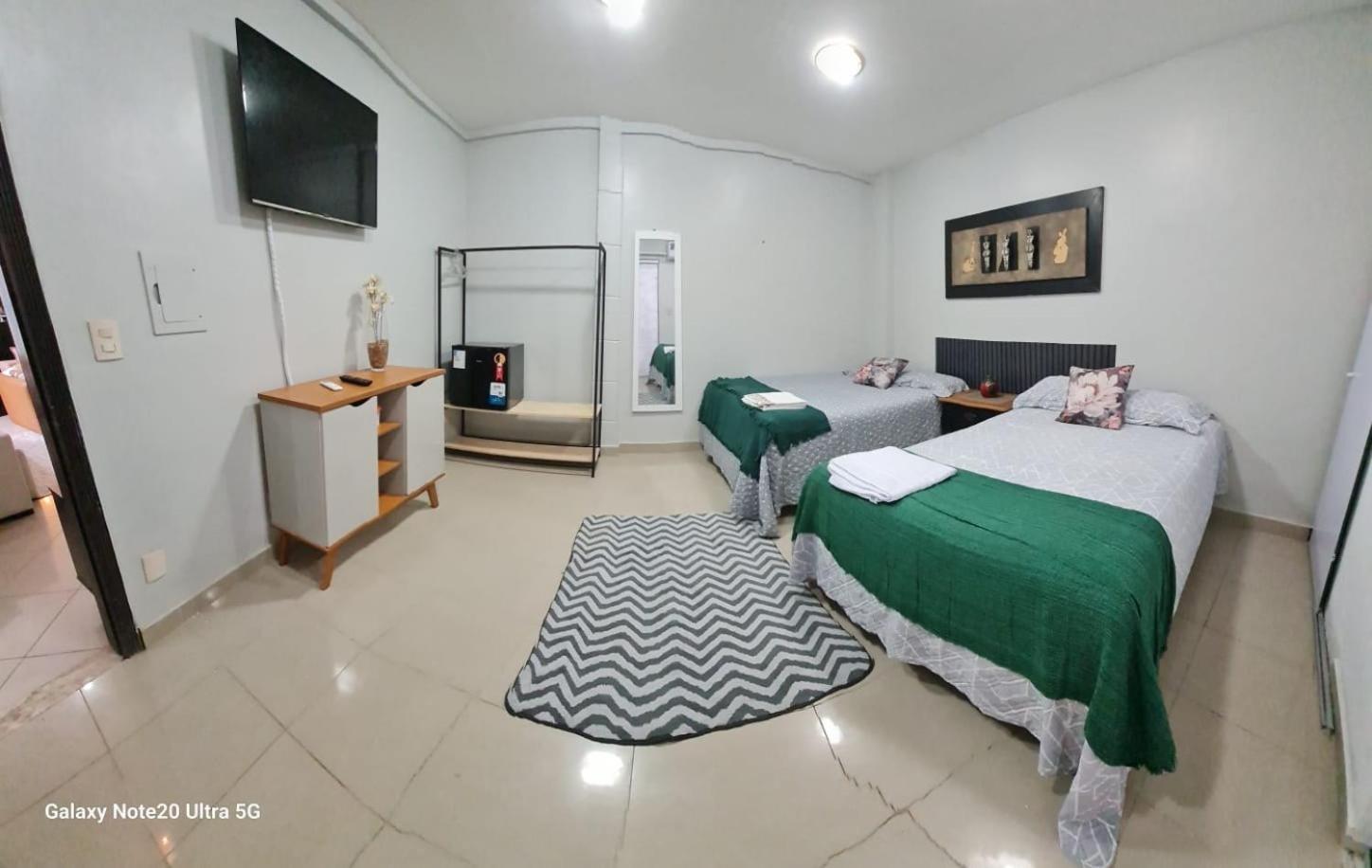 Quarto Queen com 2 Camas Queen-size