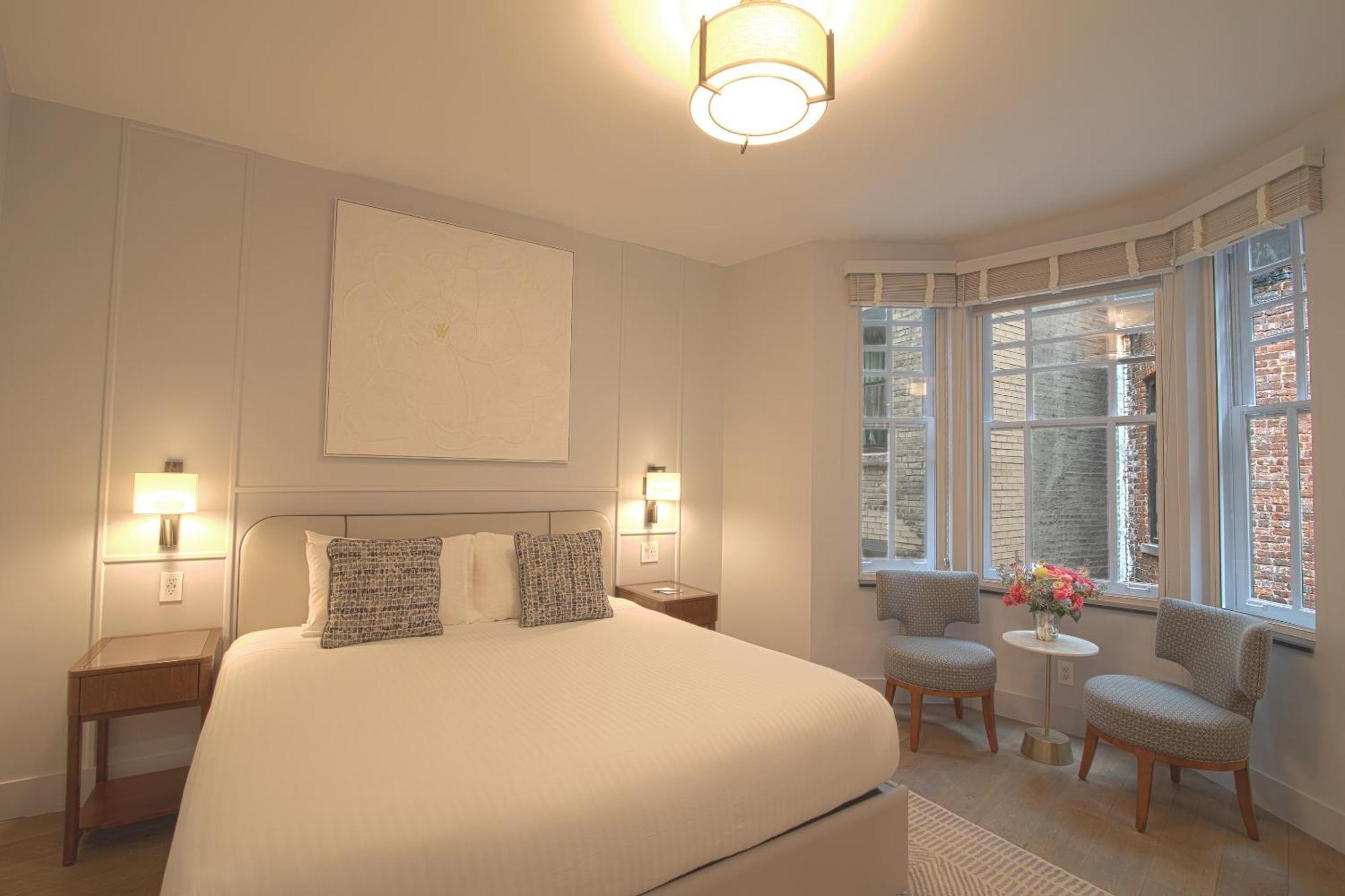 Presidential Suite 2 King Beds & 1 Sofa Bed