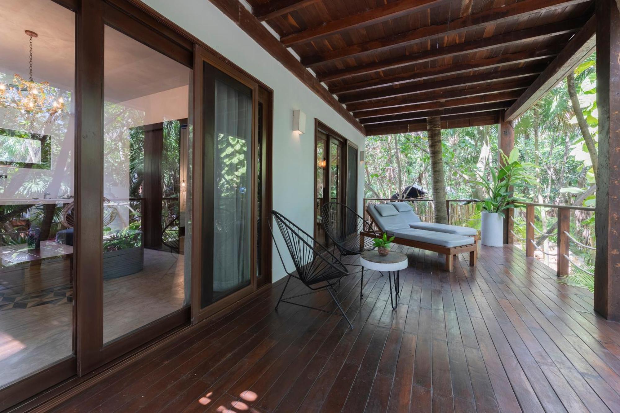 Jungle Suite Terrace