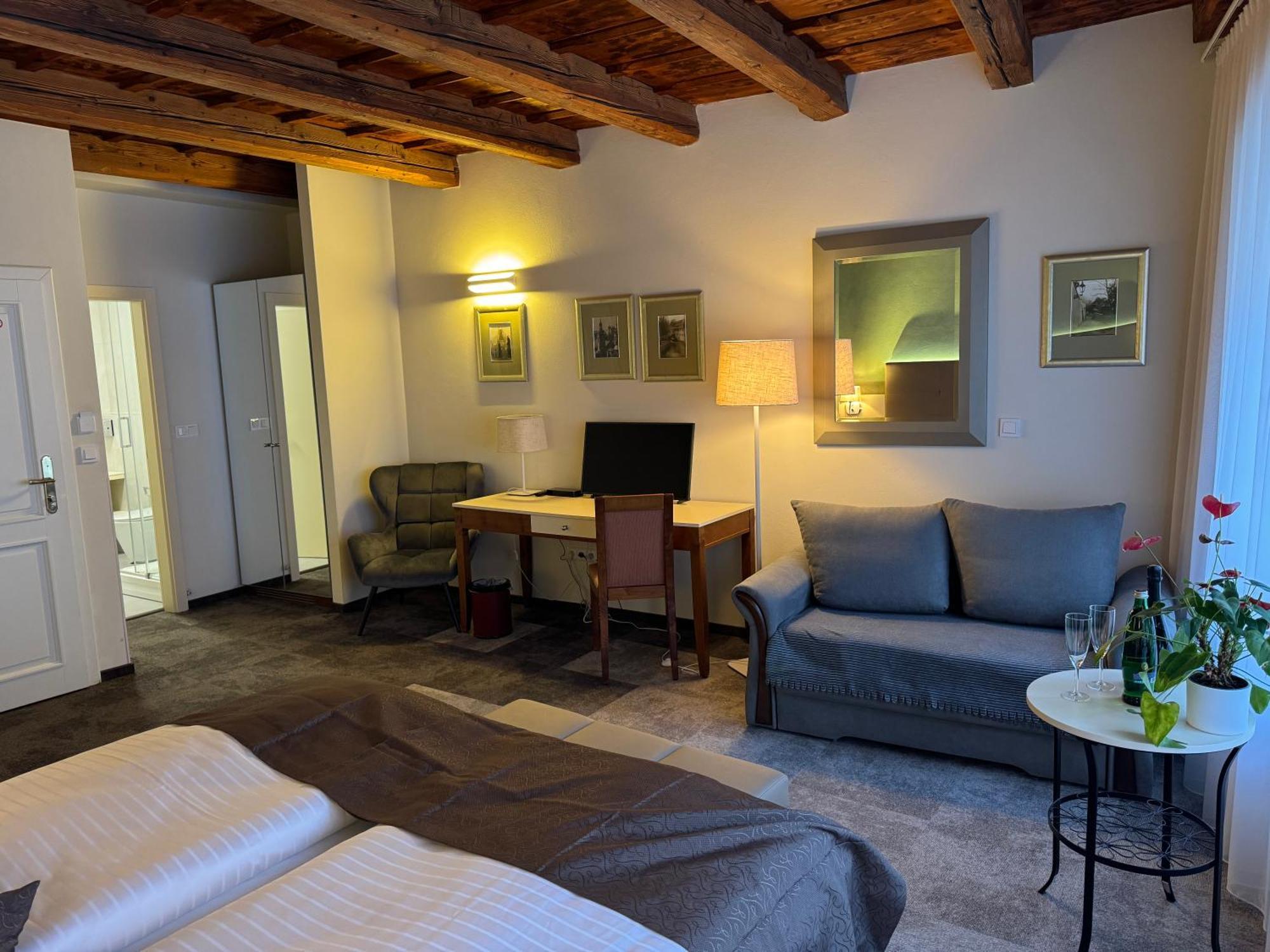 Deluxe Junior Suite