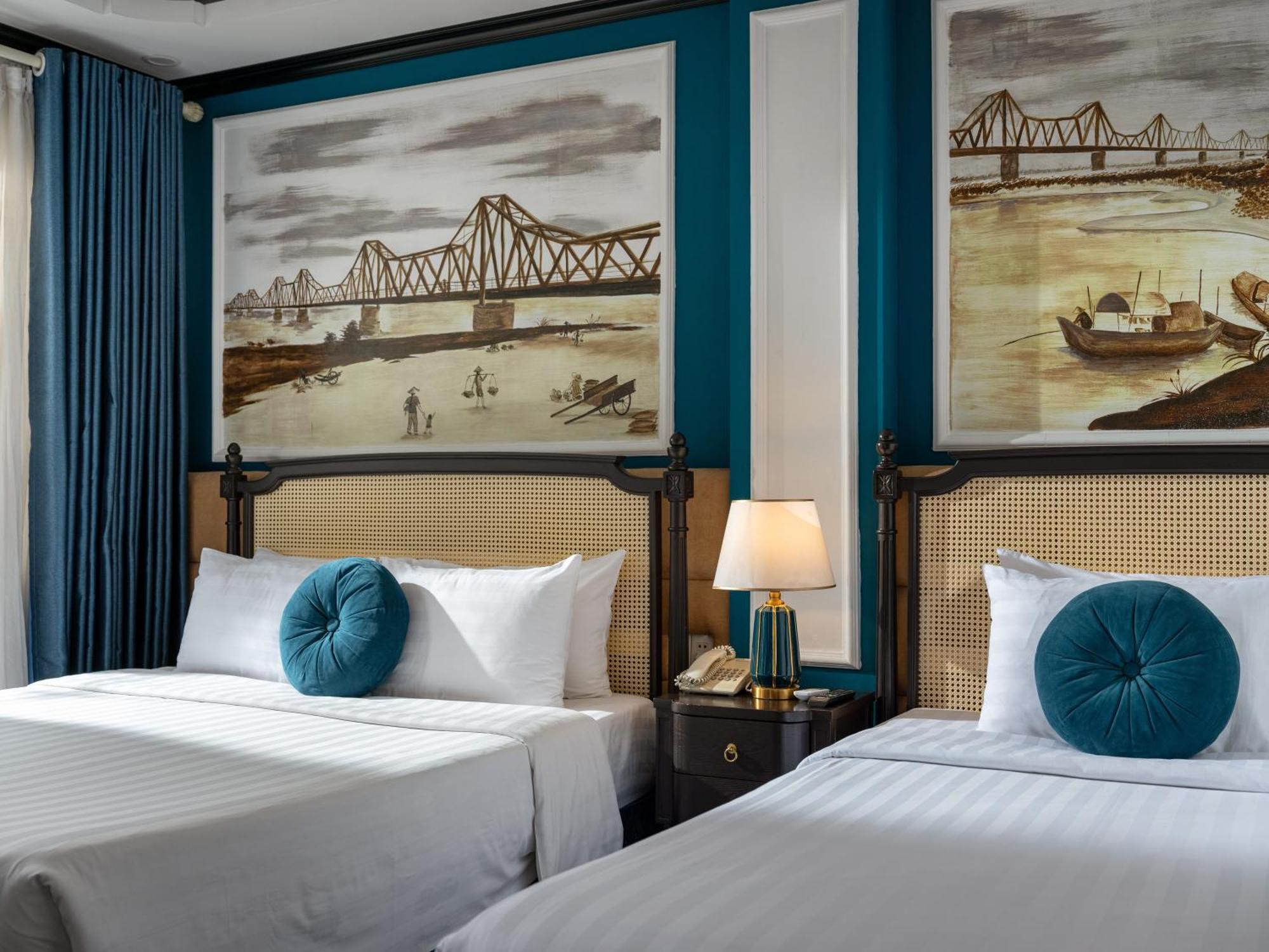 Deluxe Family Suite